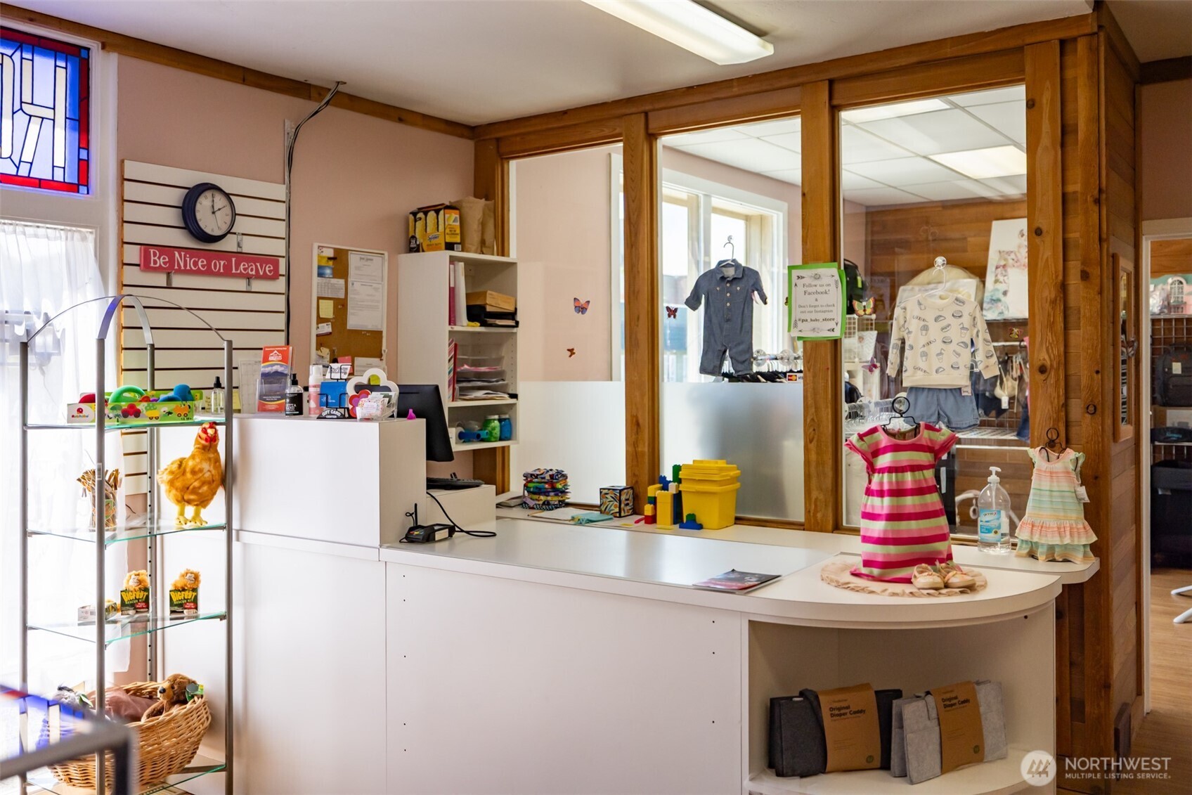 313 W First Street Store Property Photo 28