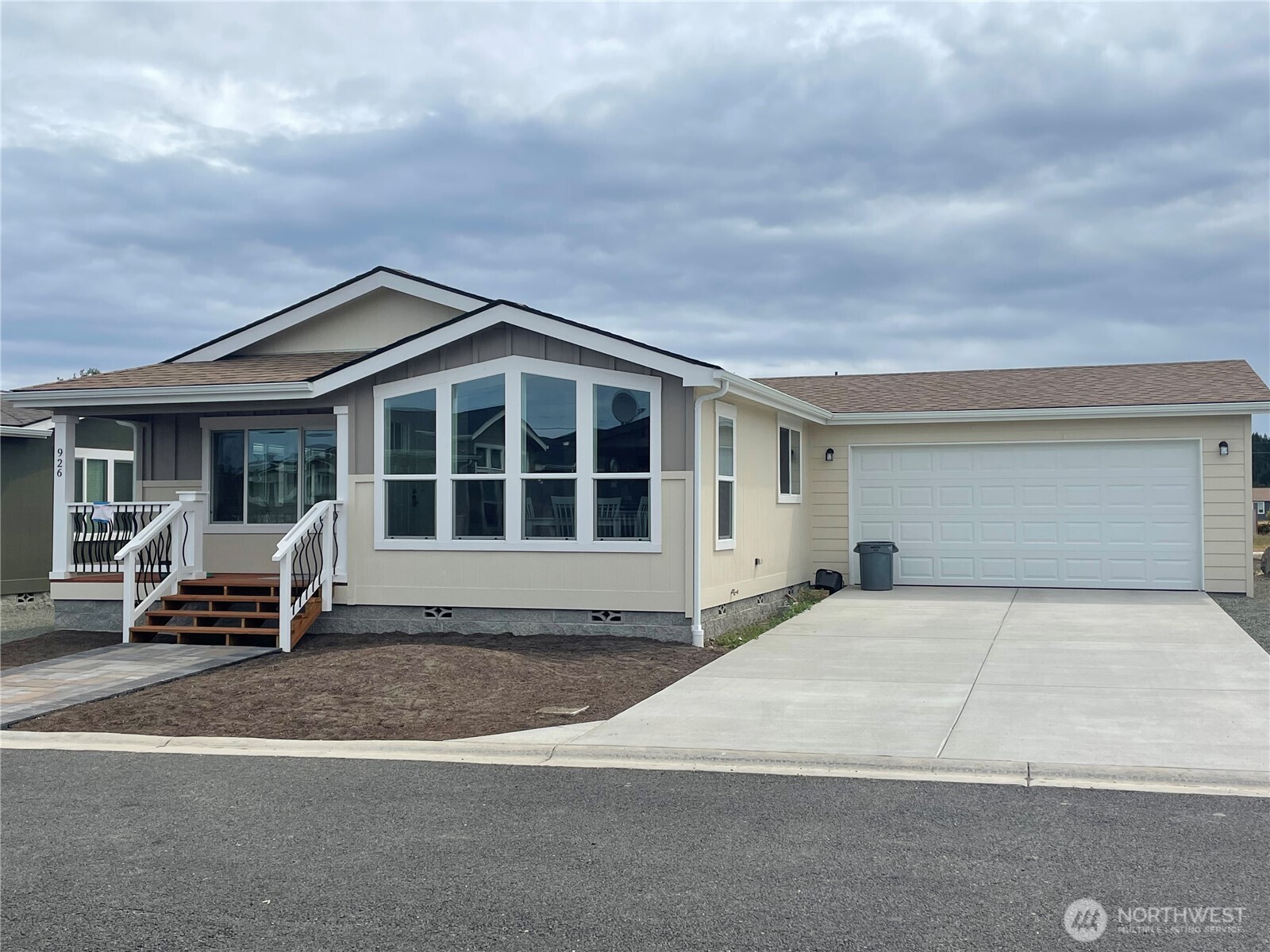 926 N Rock Rose Avenue Property Photo 1