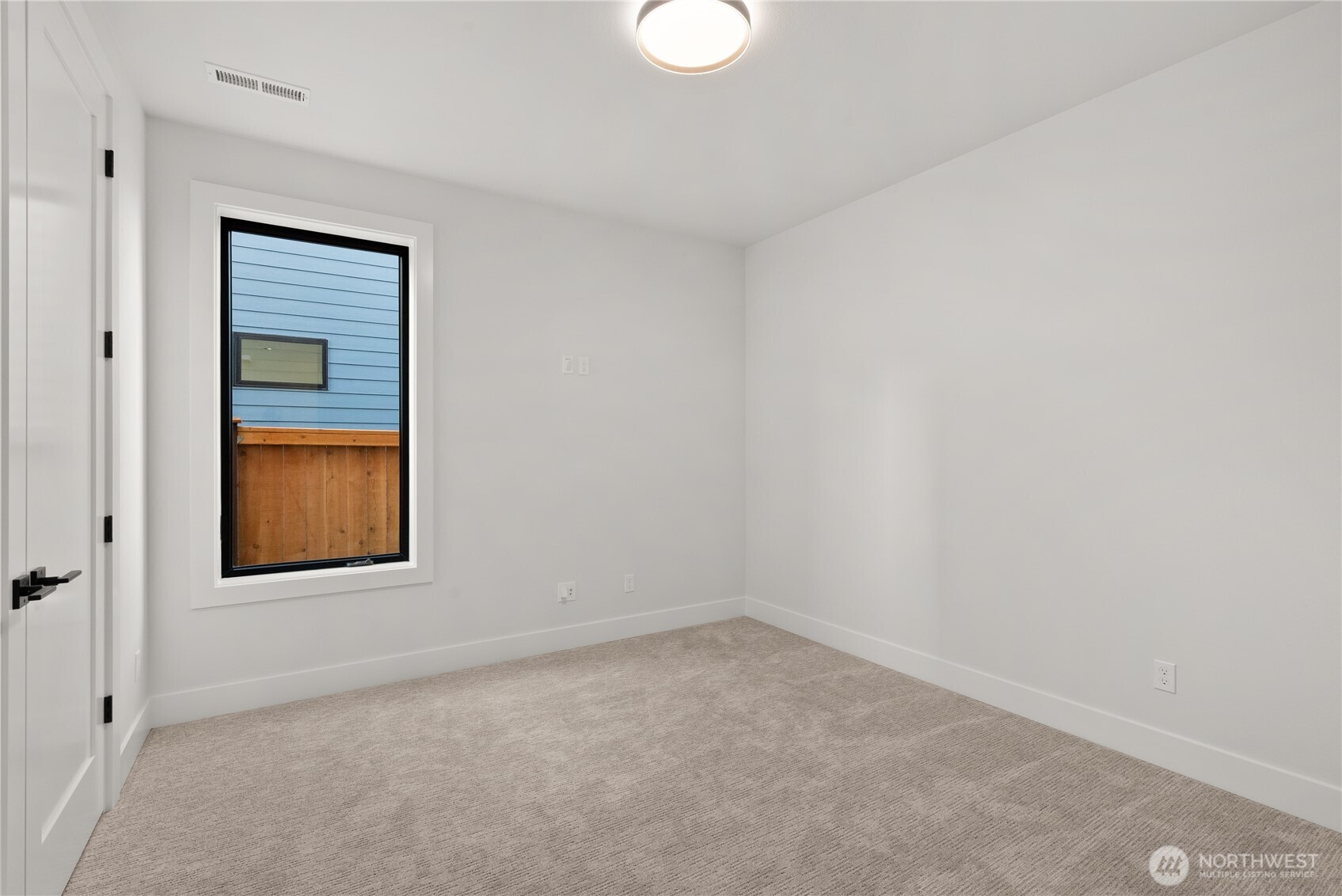 1422 Sequalish Street Property Photo 37