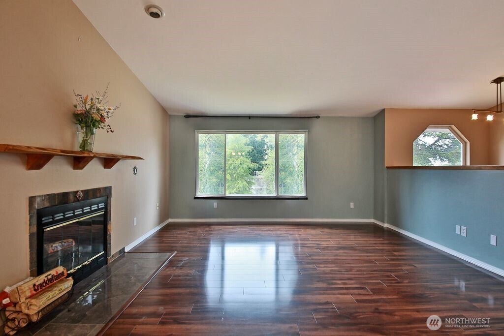 1271 Rickover Drive Property Photo 3