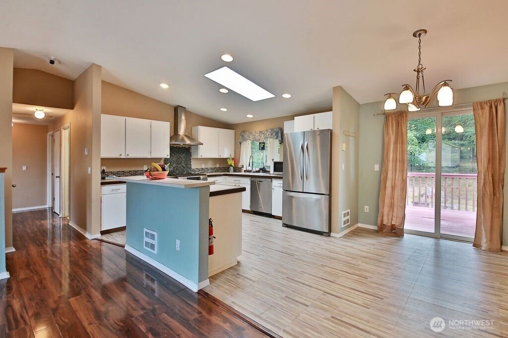 1271 Rickover Drive Property Photo 10