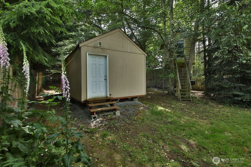 1271 Rickover Drive Property Photo 18