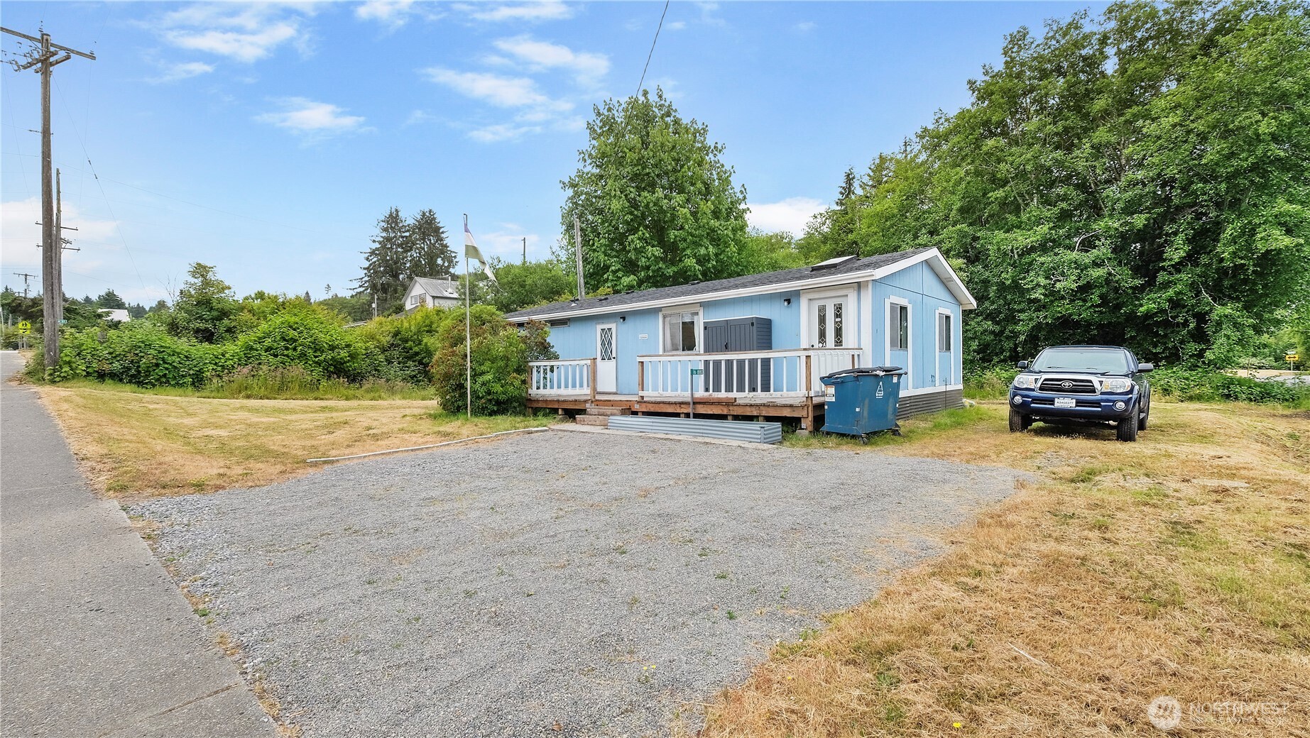 16880 Highway 112 Property Photo 1