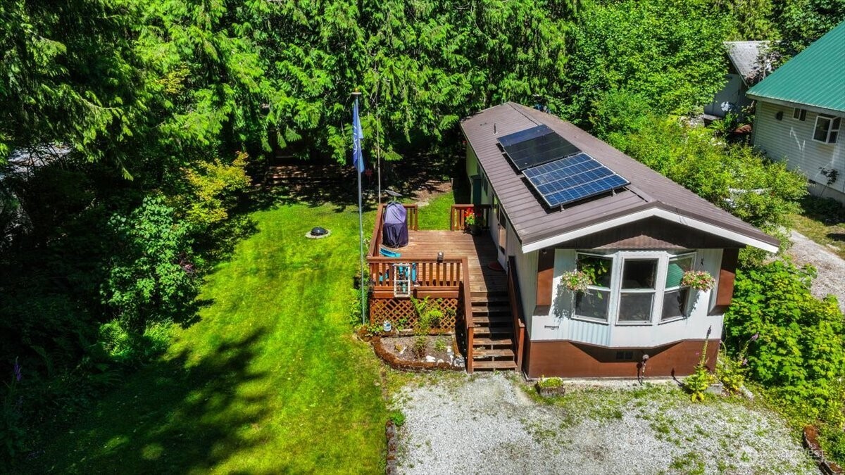 64193 E Cascade Drive Property Photo 1