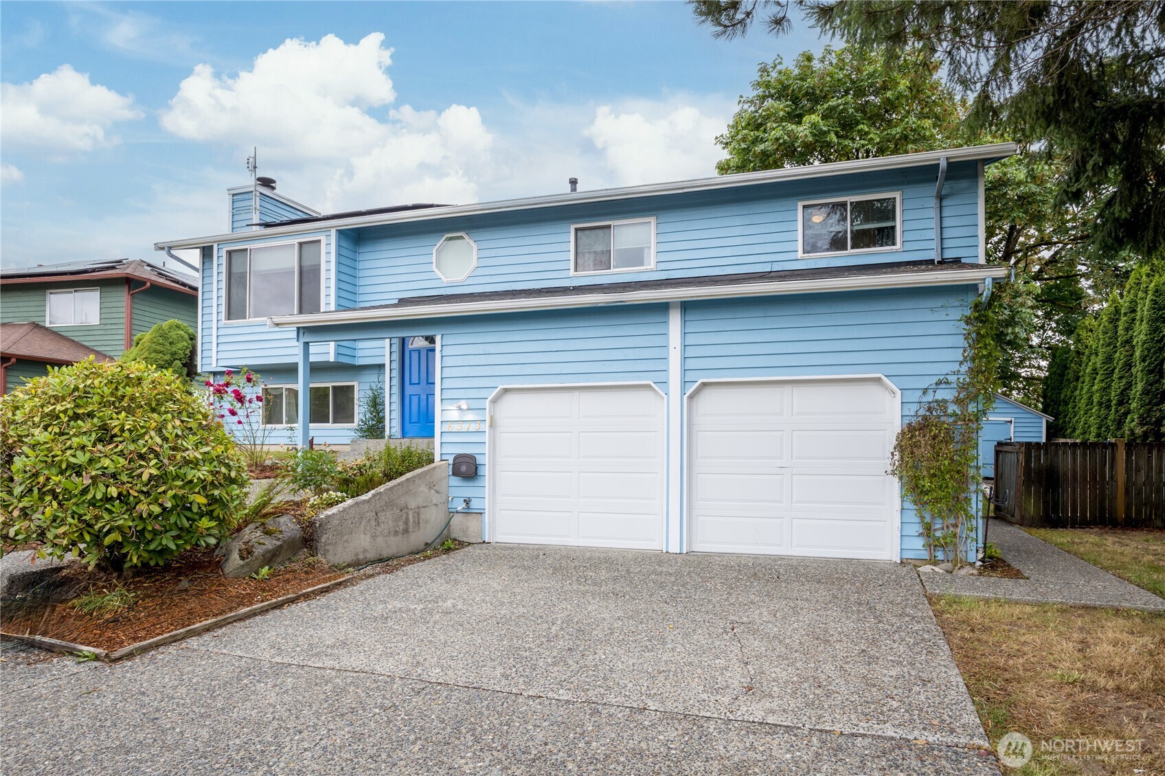 6313 37th Place Property Photo 1