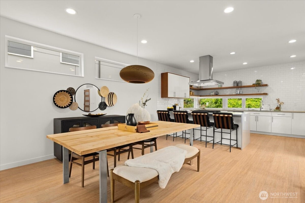 4603 S Juneau Street Property Photo 4