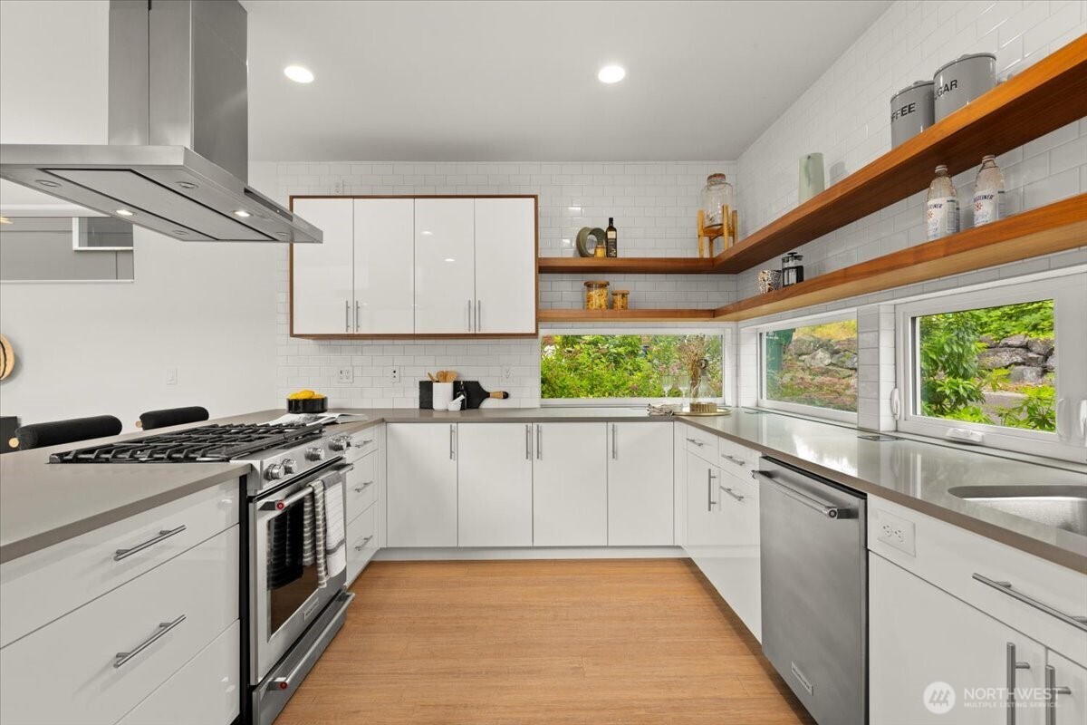 4603 S Juneau Street Property Photo 6