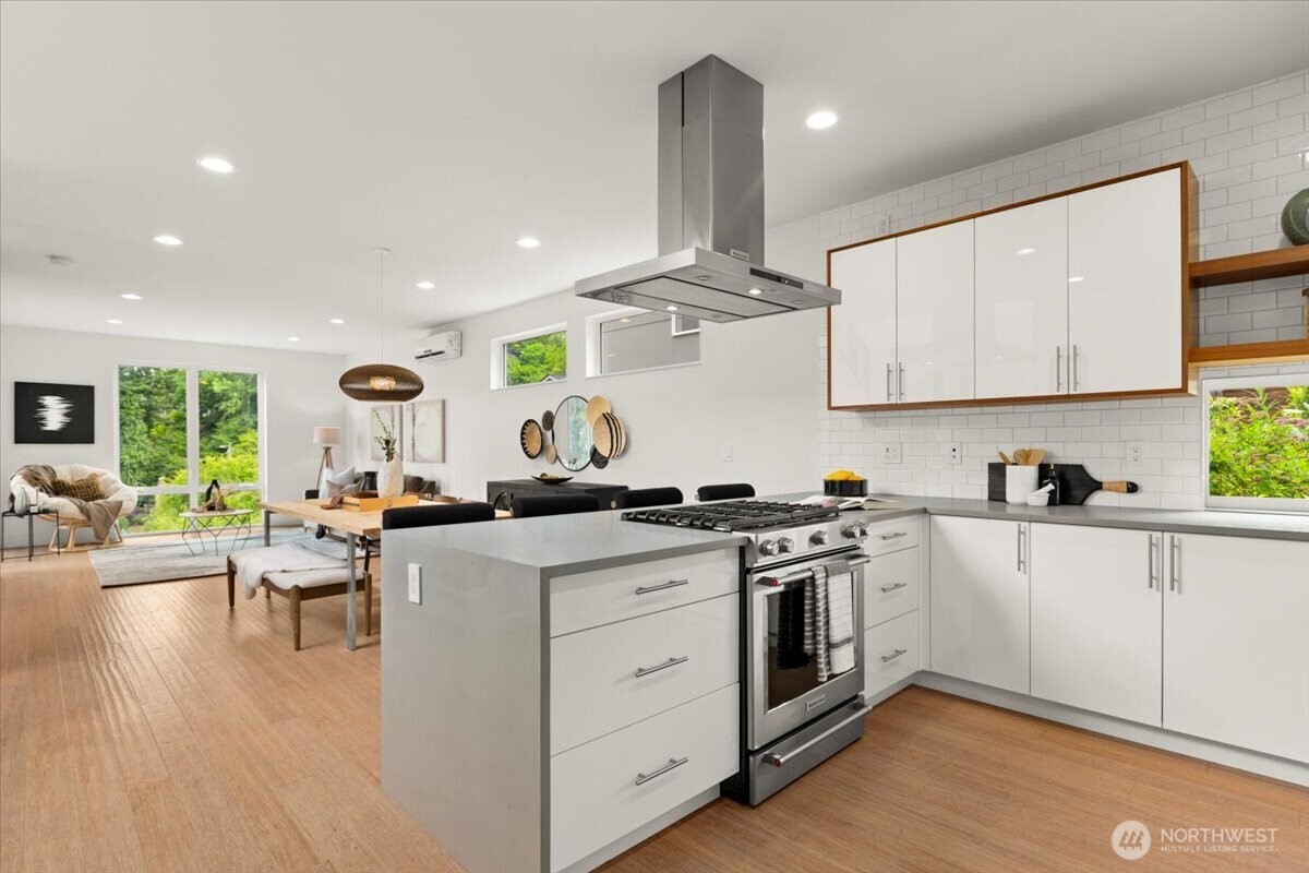 4603 S Juneau Street Property Photo 7