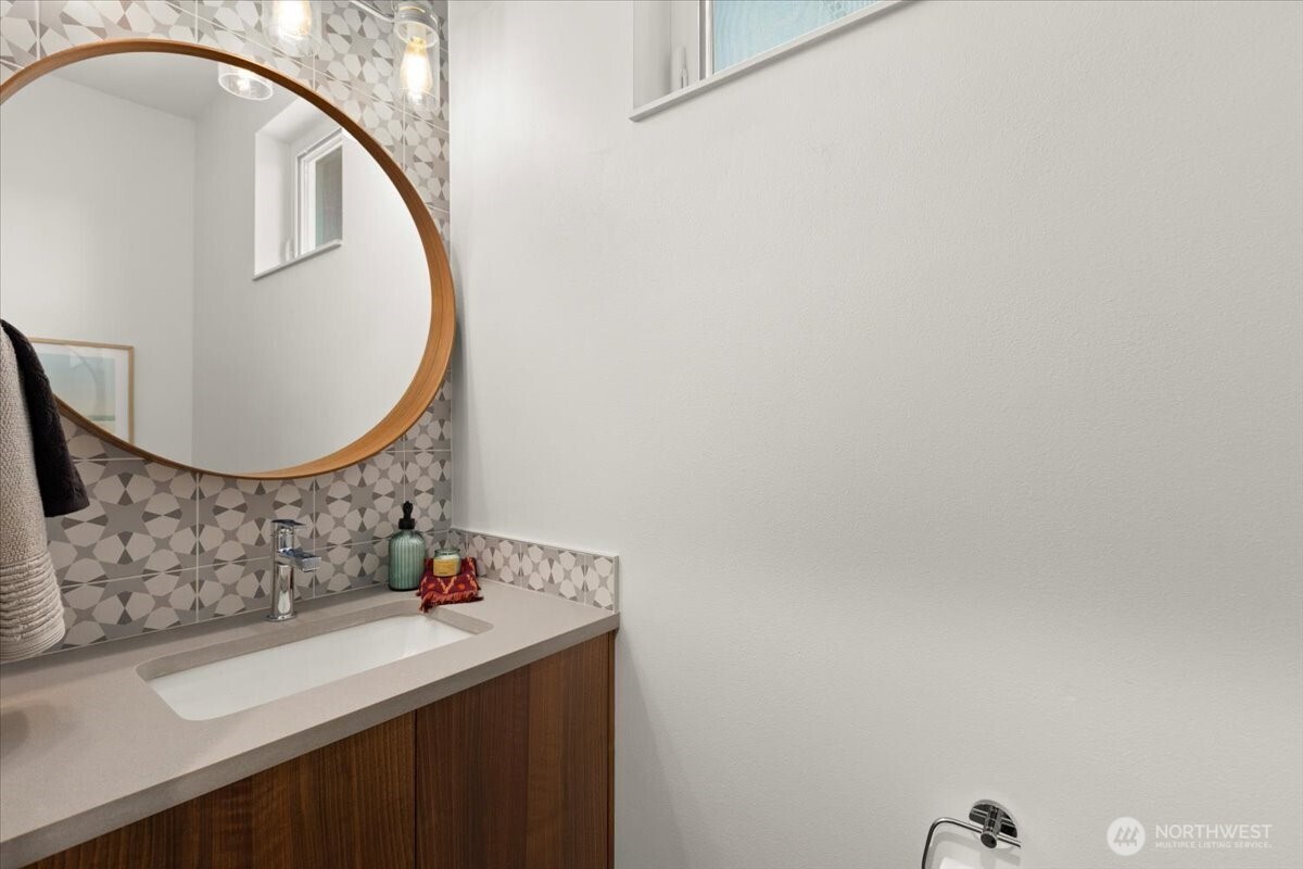 4603 S Juneau Street Property Photo 12