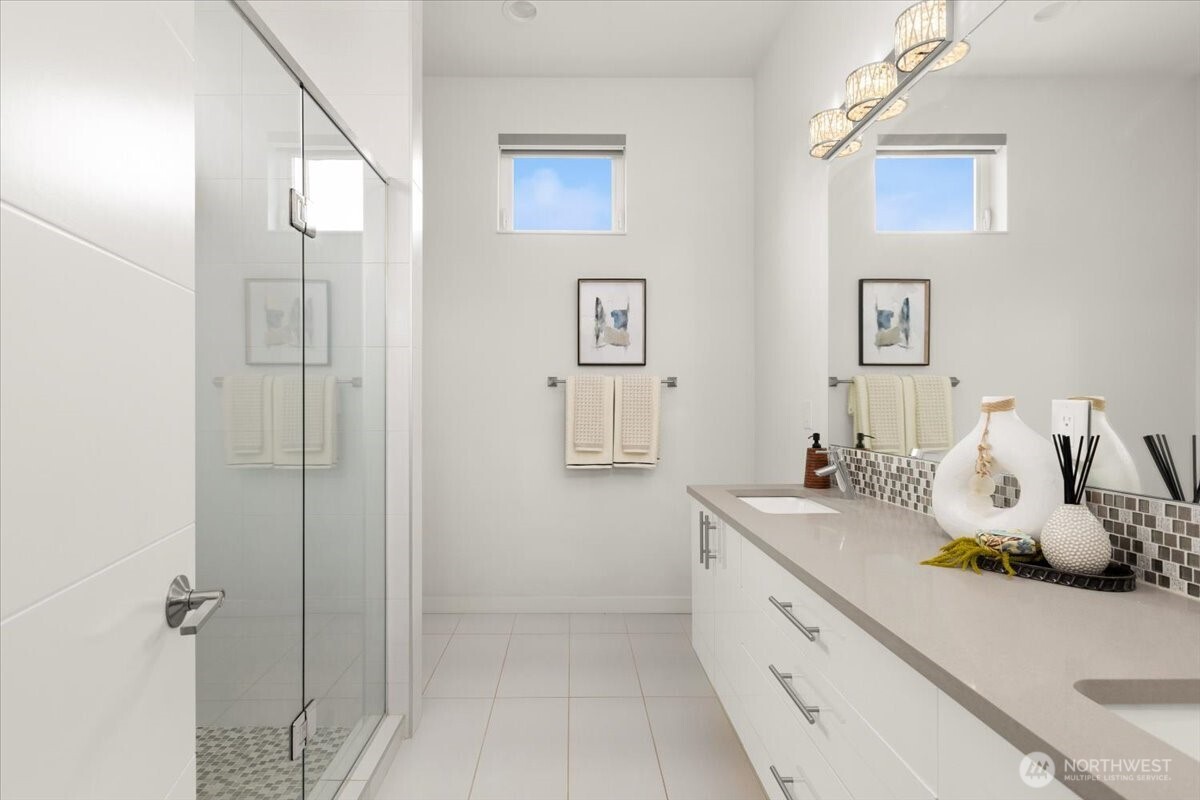 4603 S Juneau Street Property Photo 16