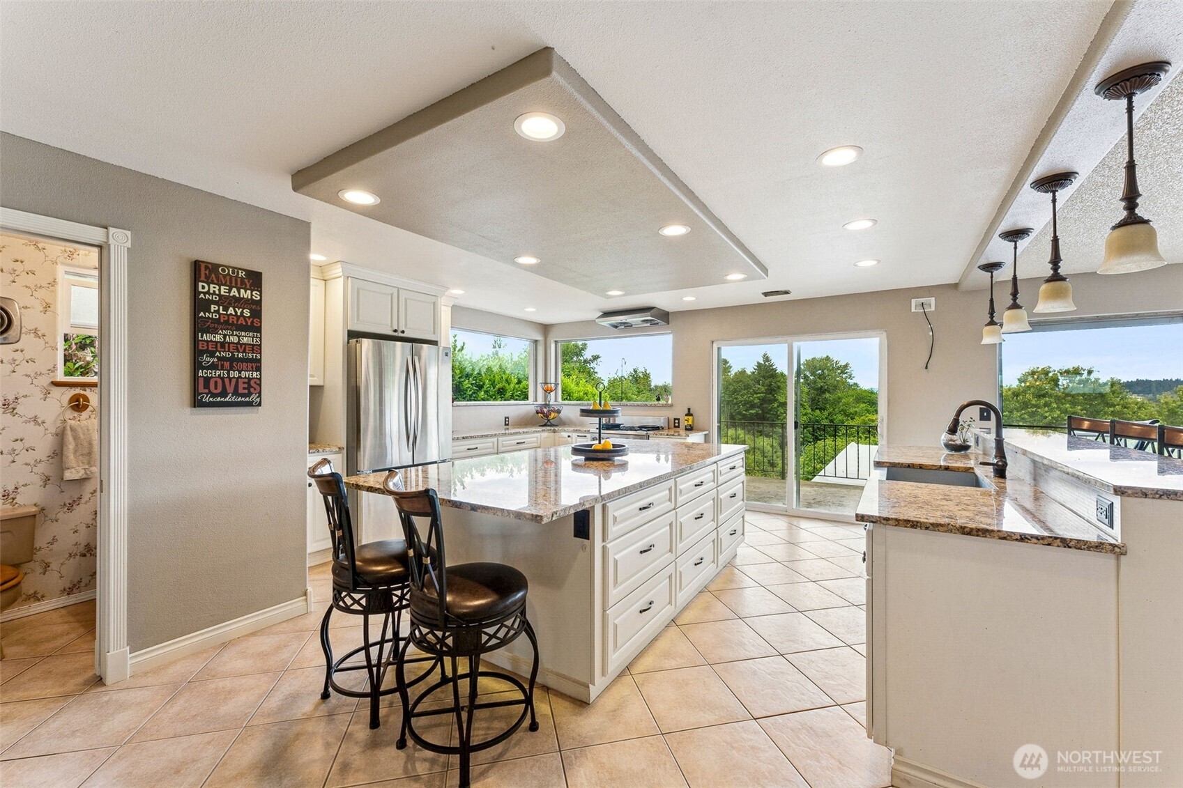 1225 21st Street Property Photo 3
