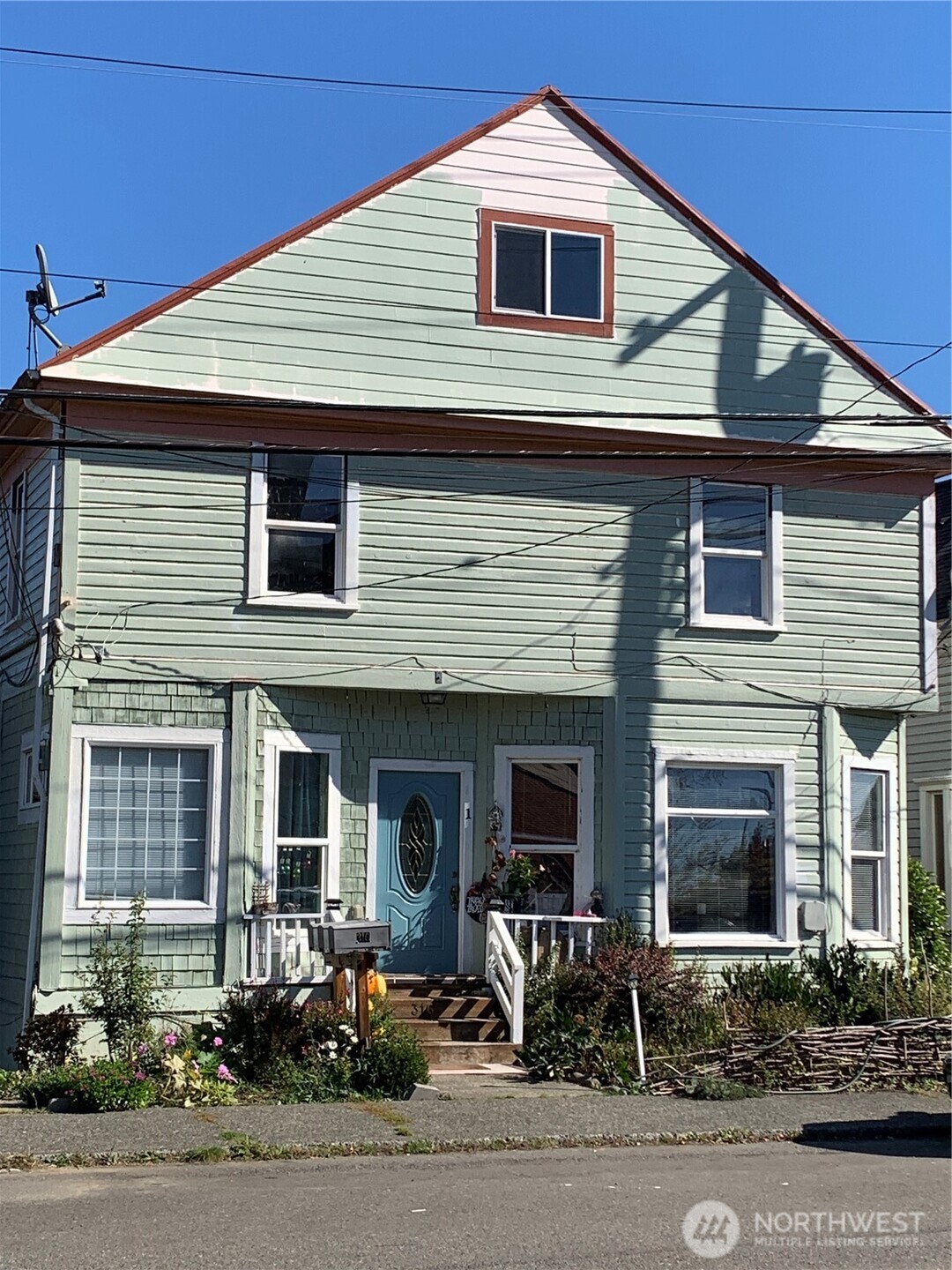 316 N F Property Photo 1