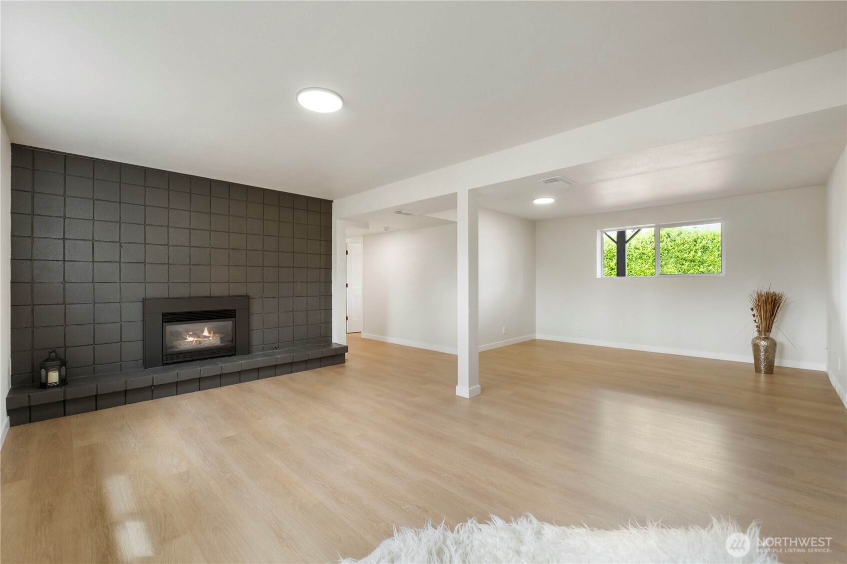10805 105 Street Property Photo 23