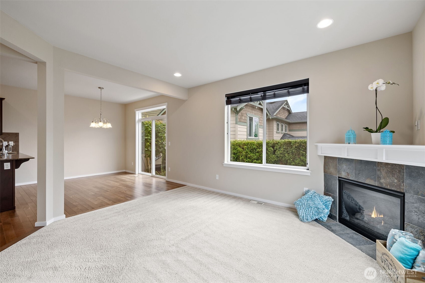 1227 93rd Drive Property Photo 8