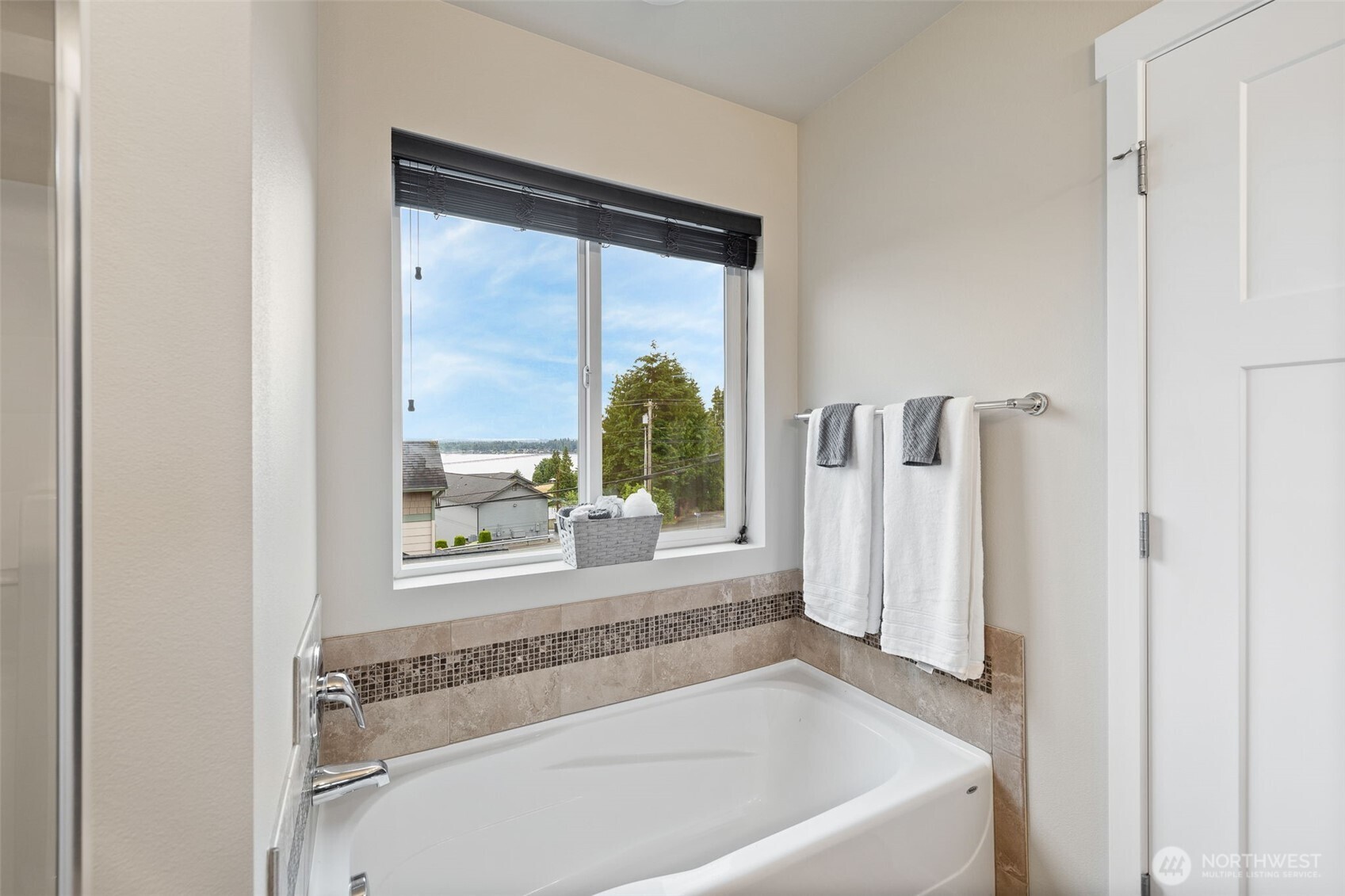 1227 93rd Drive Property Photo 18
