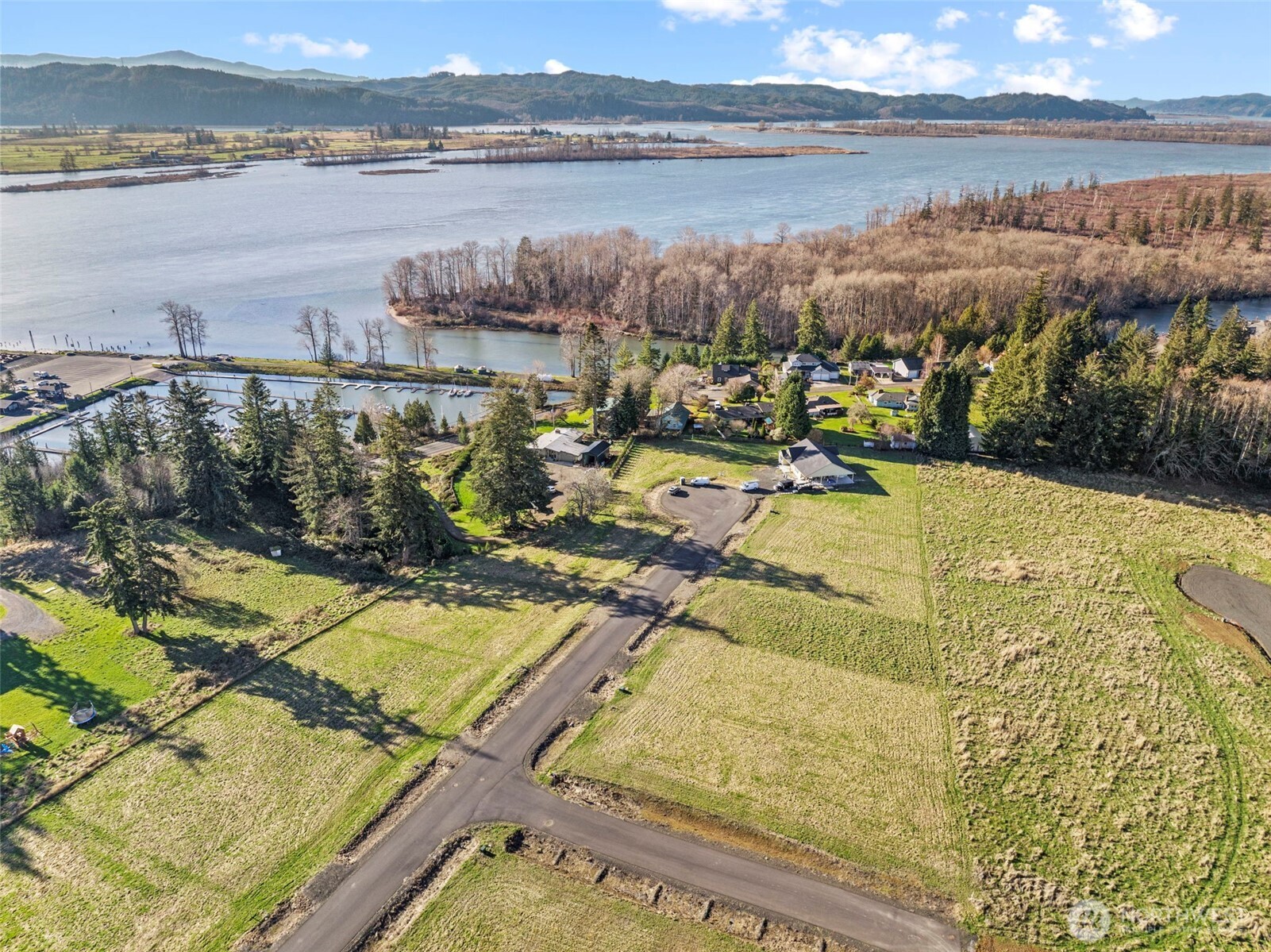 50 Sunnyfield Drive Property Photo 6