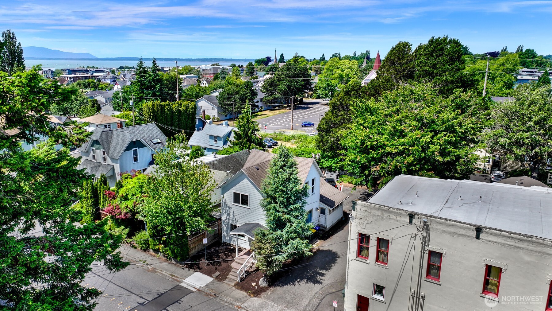 1609 F Street Property Photo 4