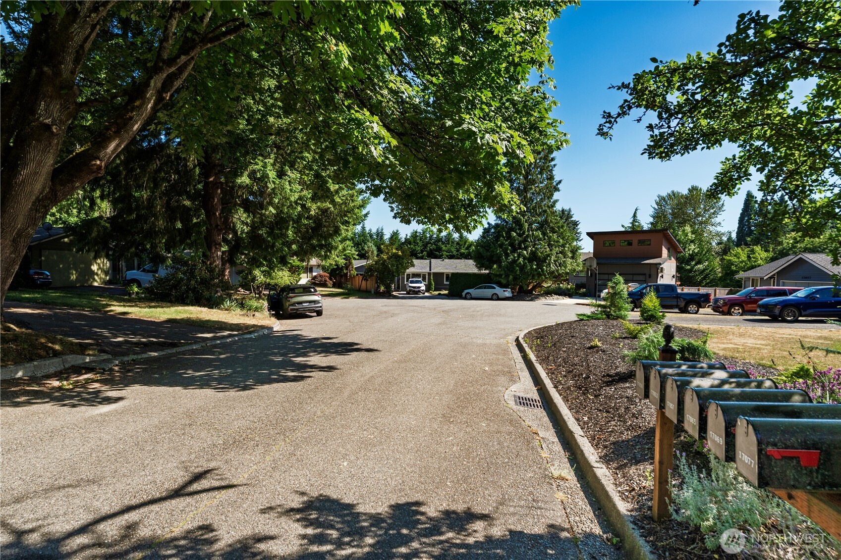 17069 142nd Place Property Photo 3