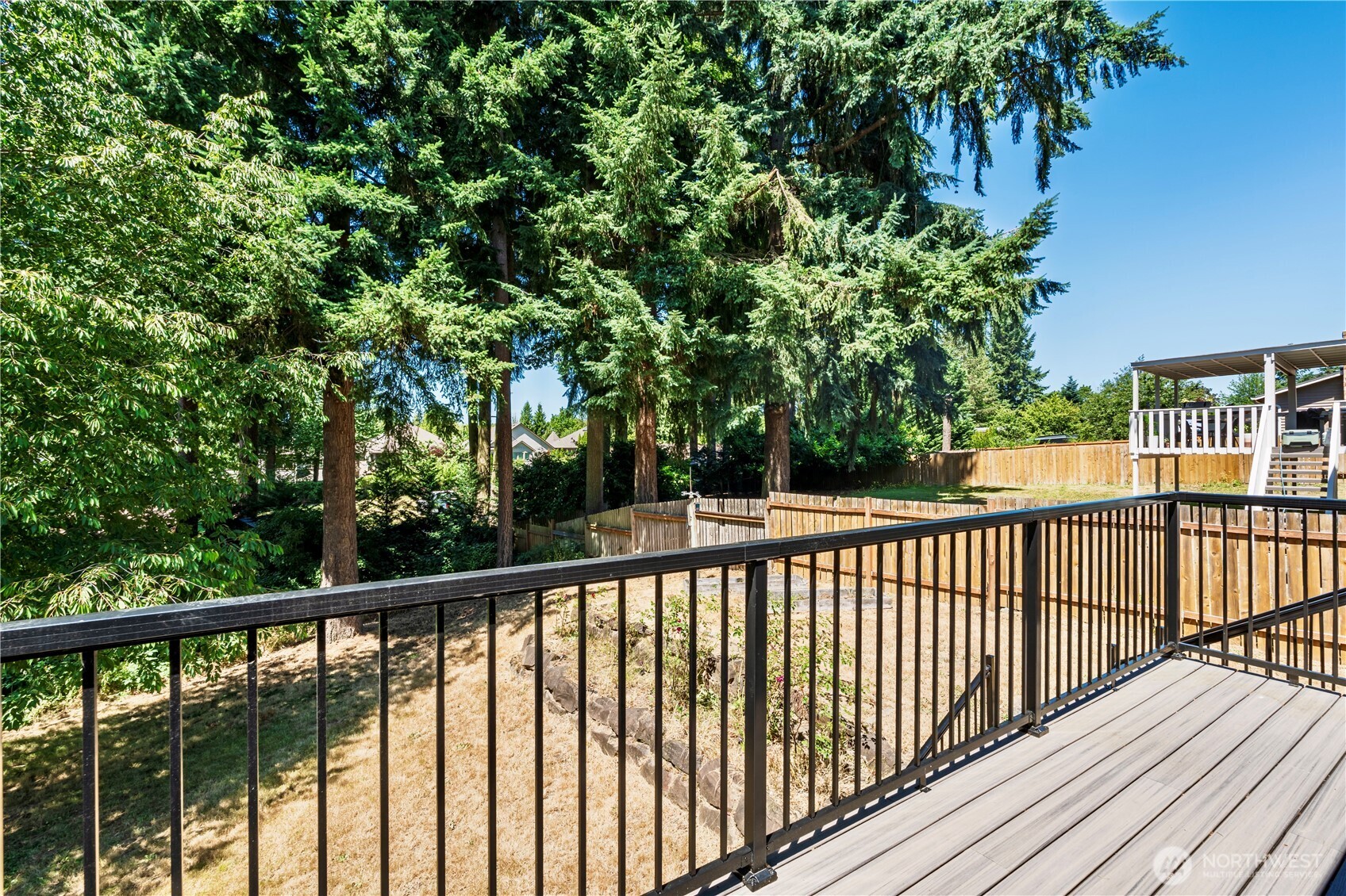 17069 142nd Place Property Photo 4