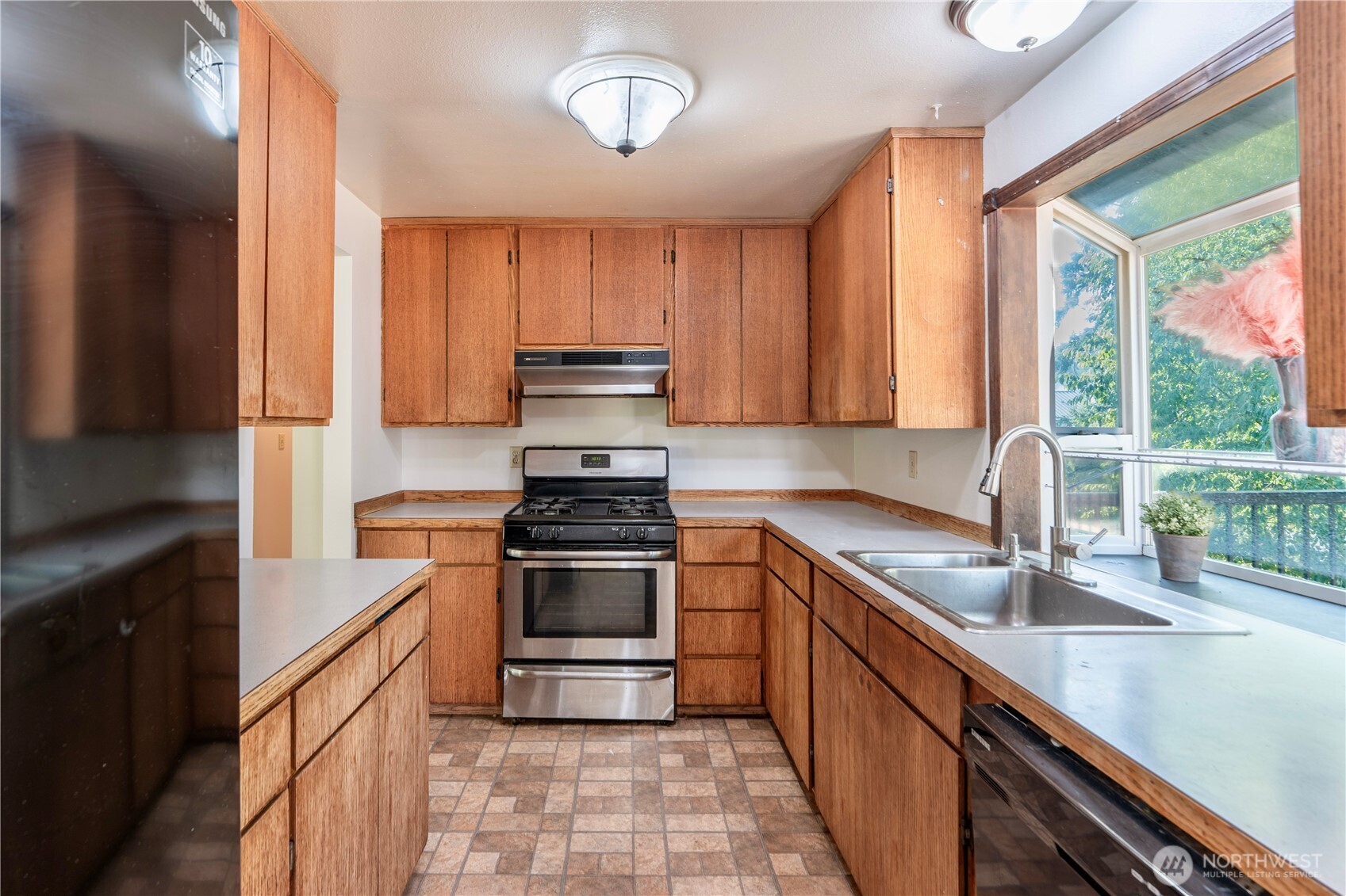 17069 142nd Place Property Photo 11