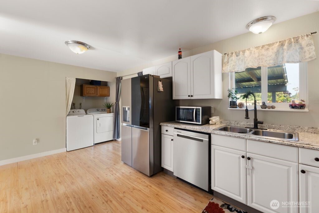 15506 11th Avenue Ct Property Photo 8