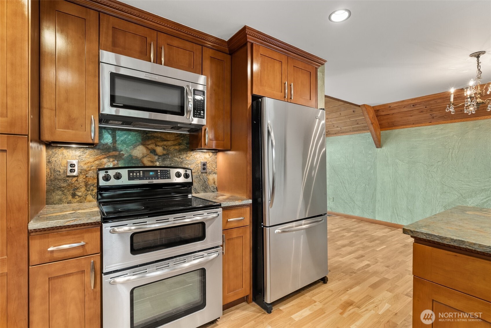 18961 Marine View Circle Property Photo 15