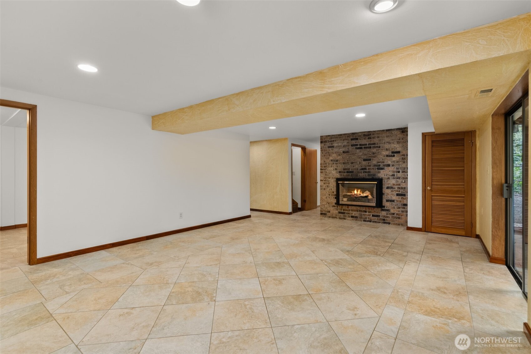 18961 Marine View Circle Property Photo 27