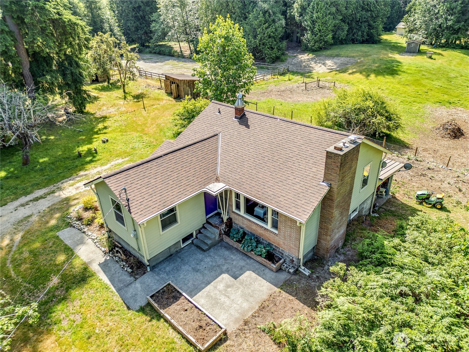 24804 Chris Lane Property Photo 1