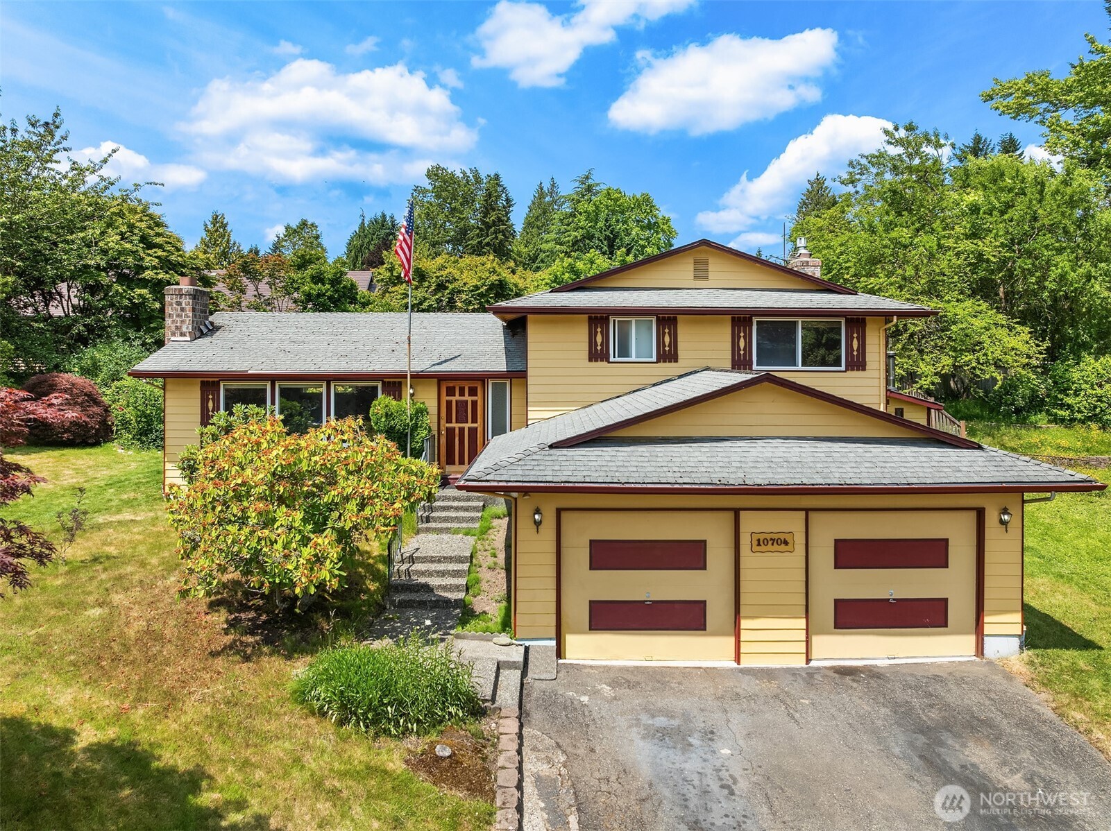 10704 Ne 200th Place Property Photo 1