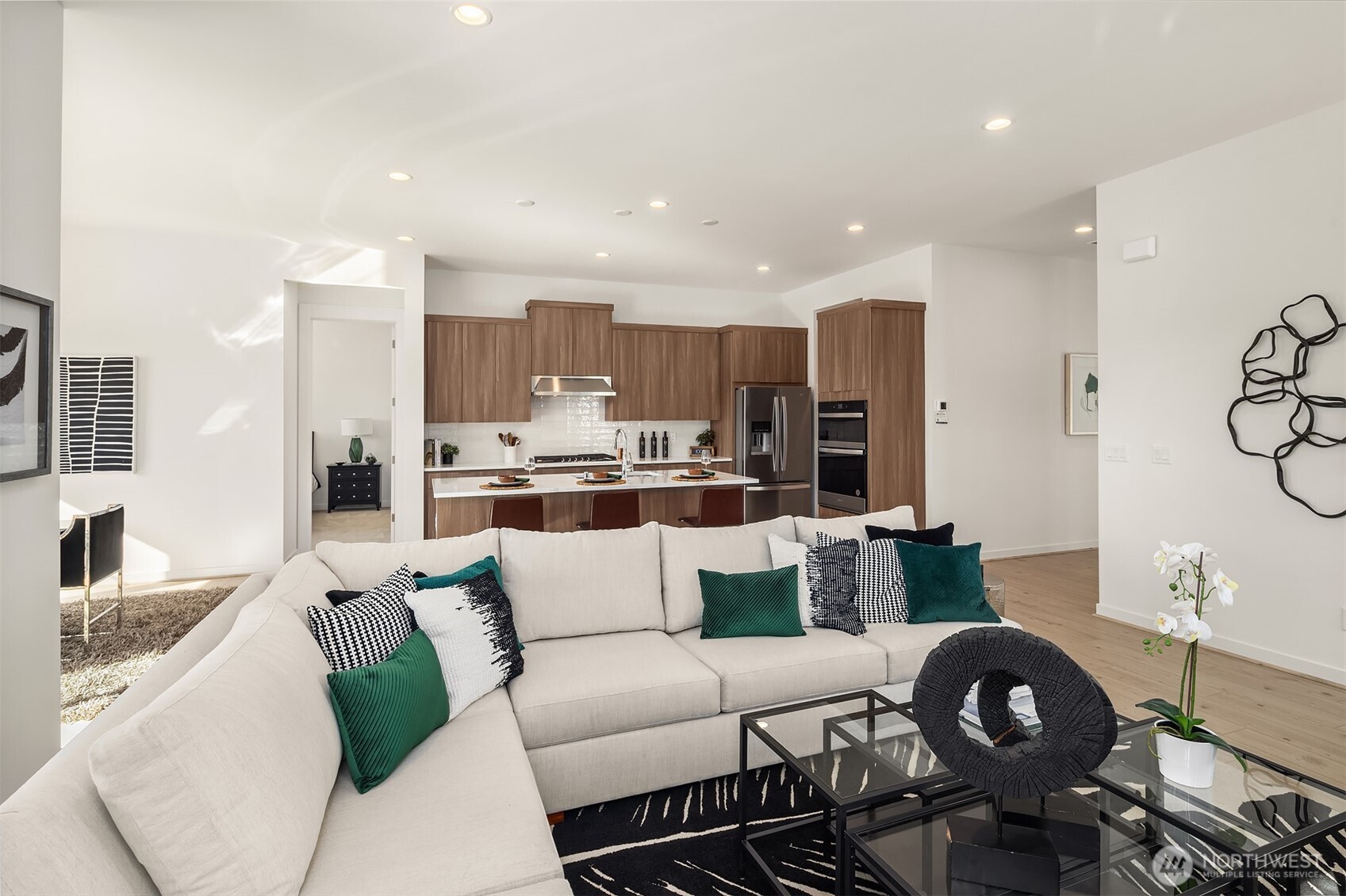 33239 Site 104 Douglas Avenue Property Photo 5