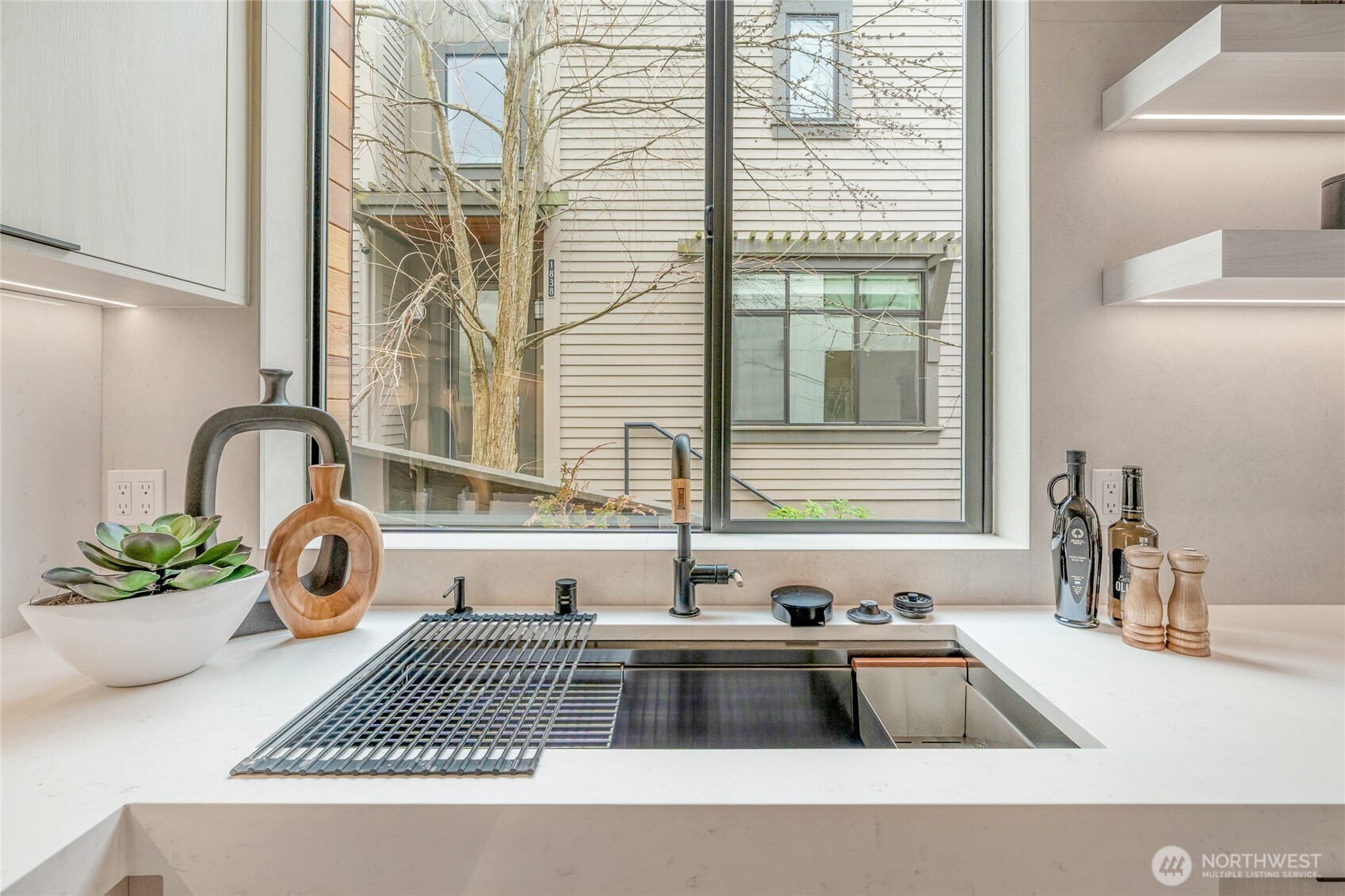 1844 Market Street 1 Property Photo 14