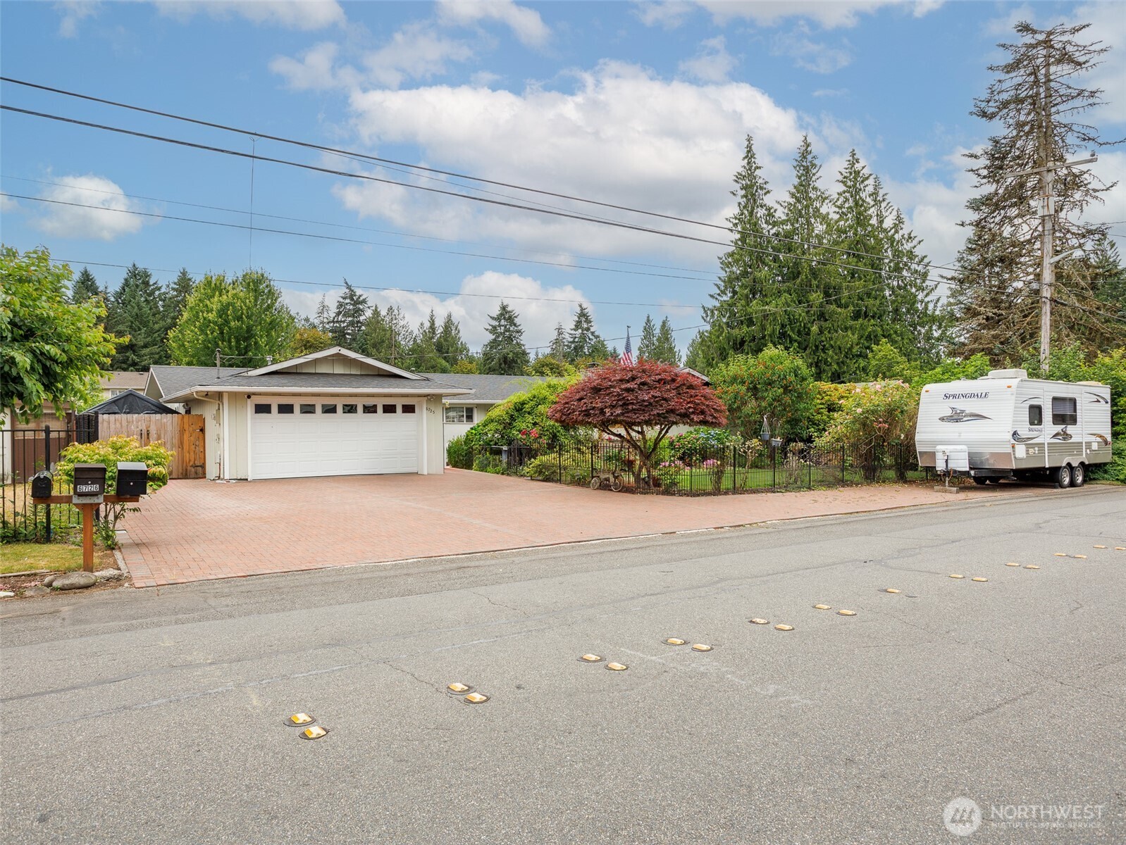 6725 Husky Way Property Photo 1