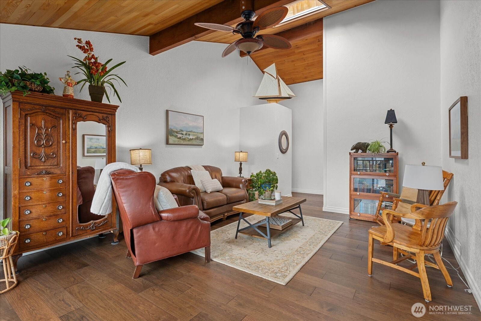 12104 24th Place Property Photo 5