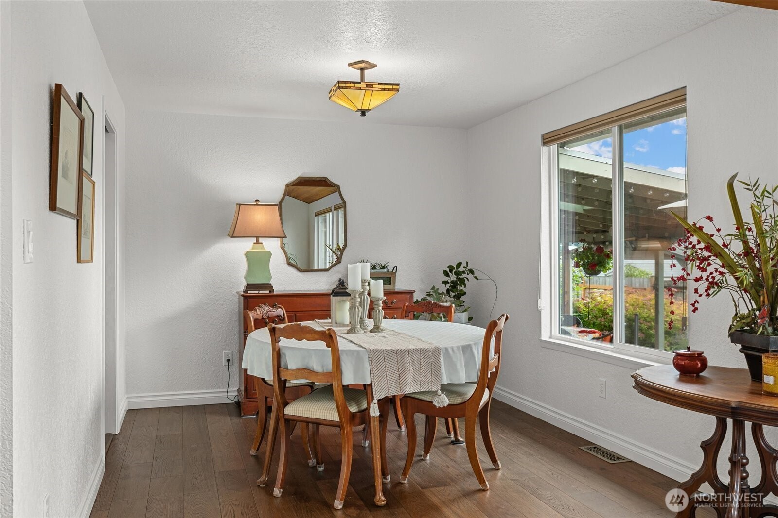 12104 24th Place Property Photo 7