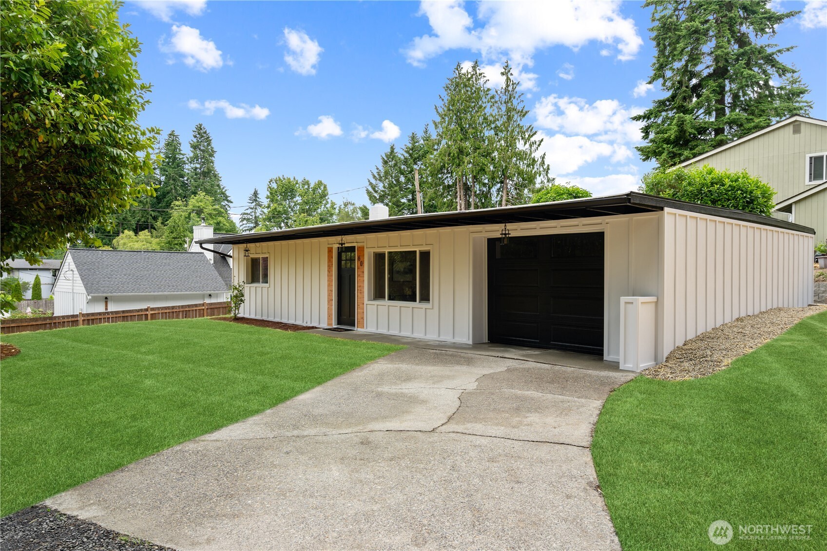 60 Nw Island Lake Parkway Property Photo 1