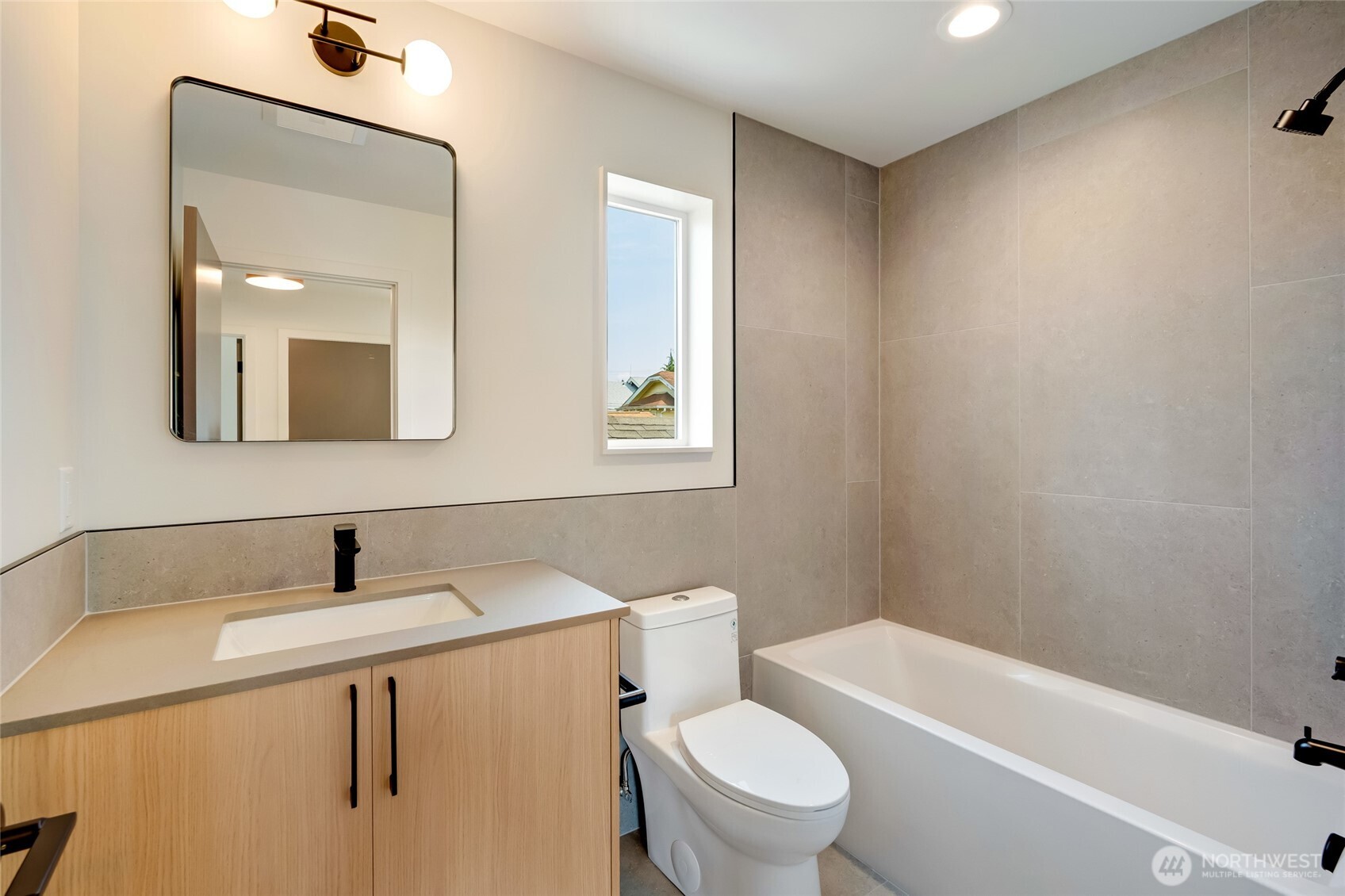 5427 25th Avenue Property Photo 17