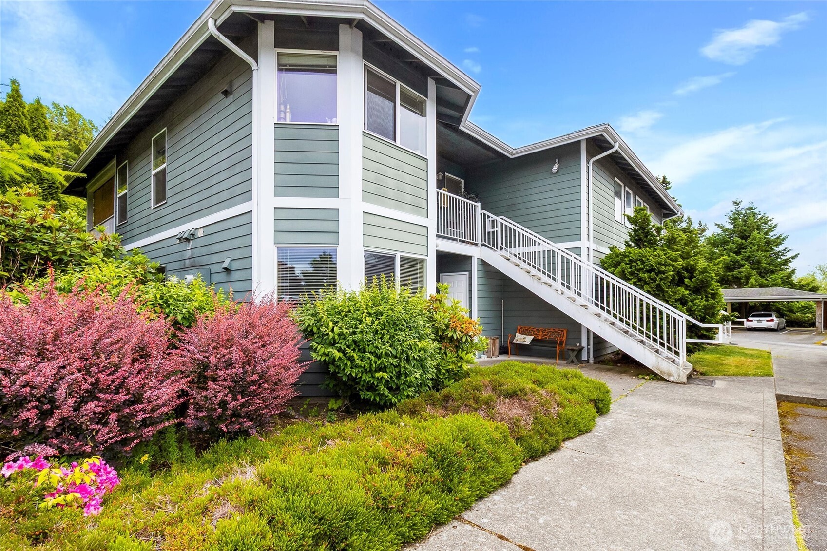 344 E Bellis Fair Parkway Property Photo 1