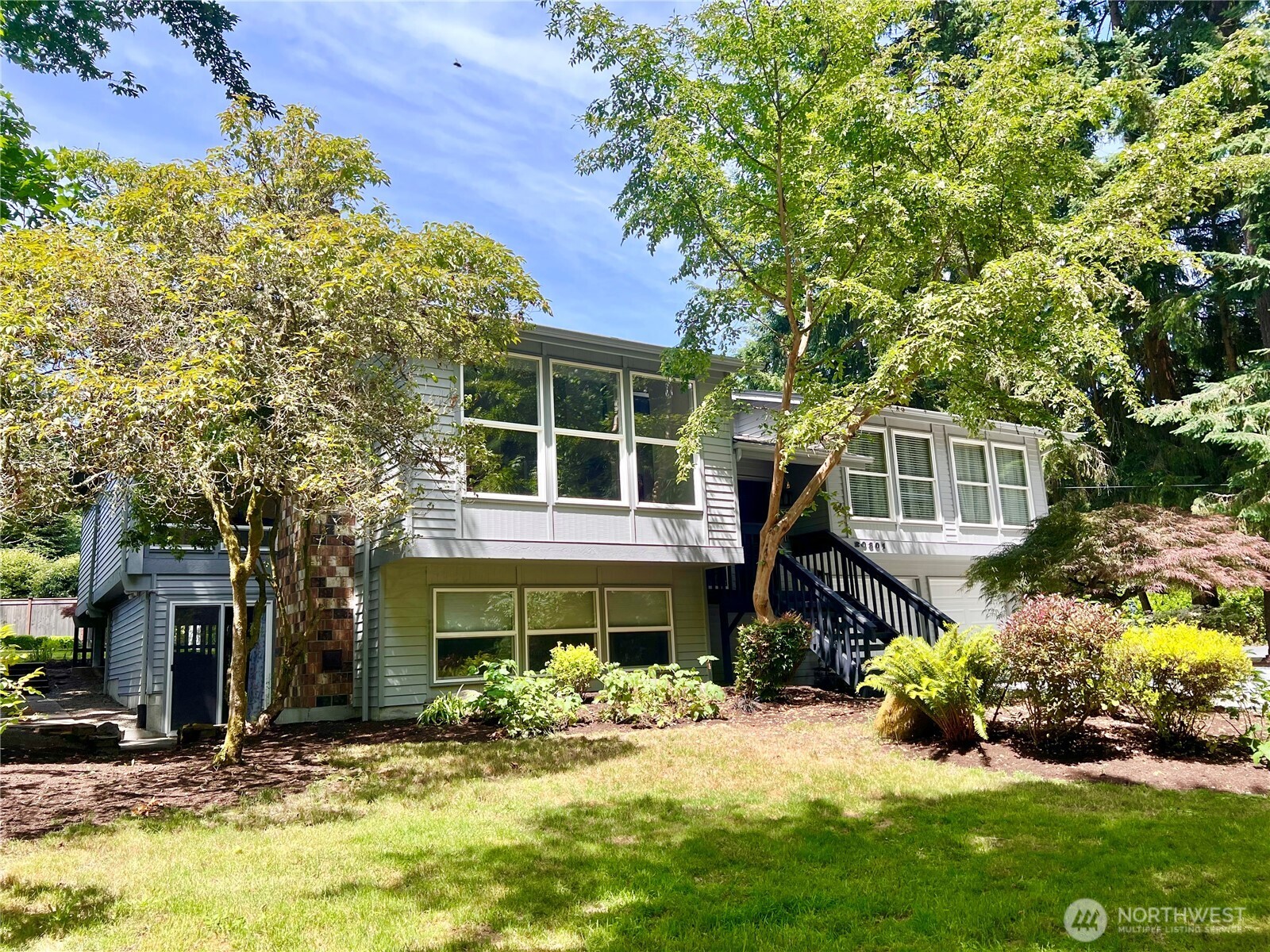 20801 Marine View Drive Property Photo 1