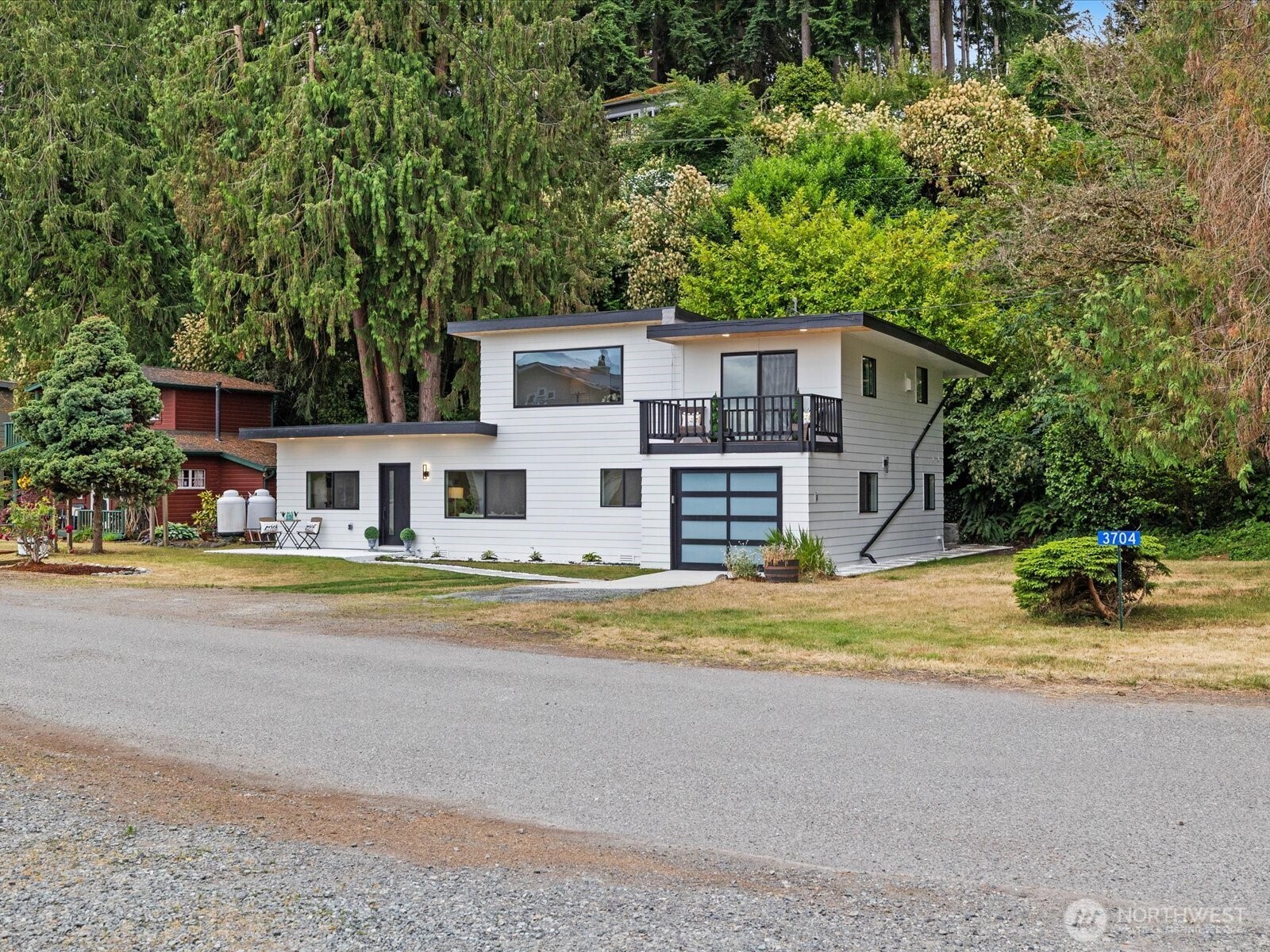 3704 Bells Lane