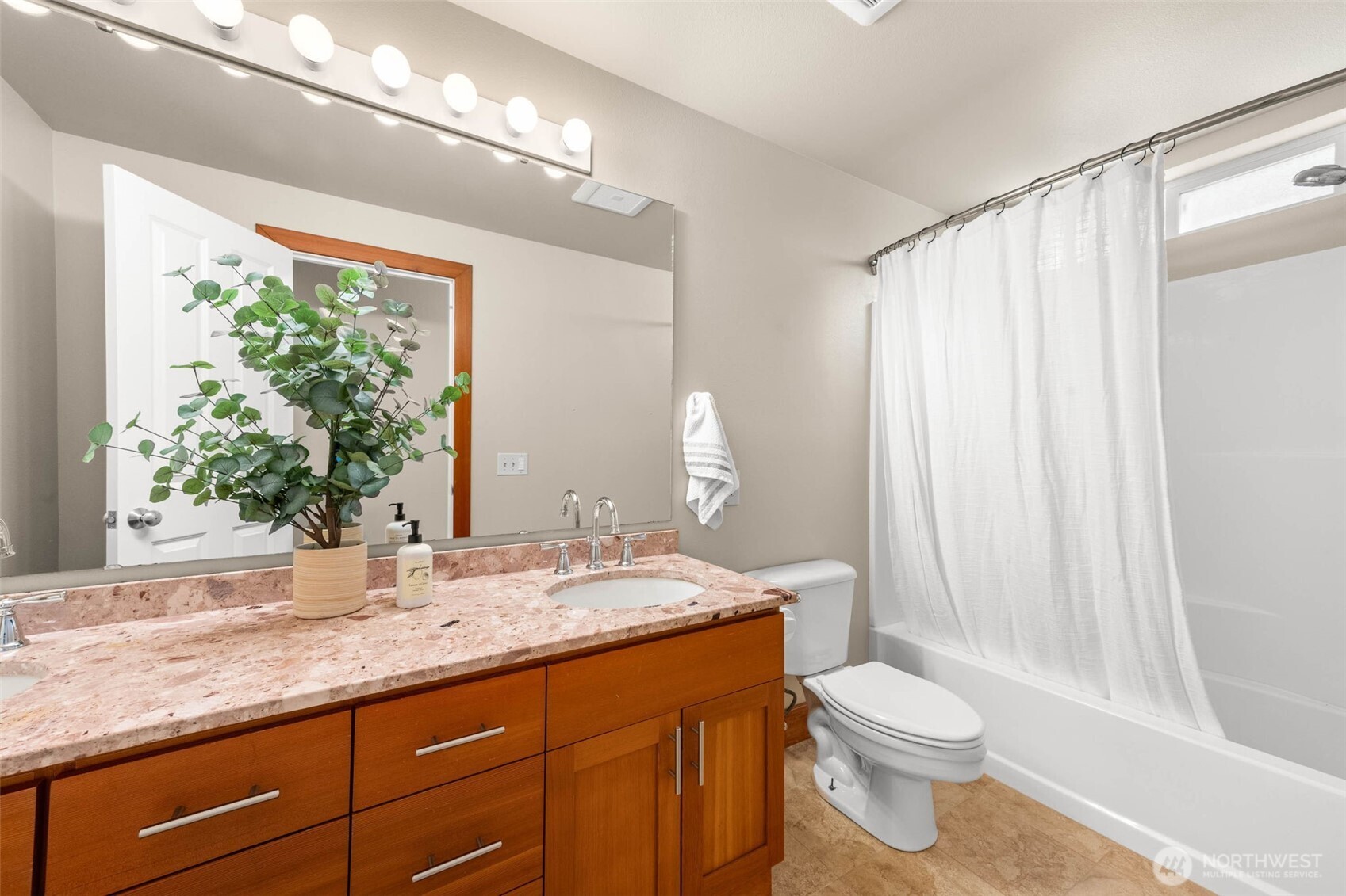 241 Raft Island Drive Property Photo 23