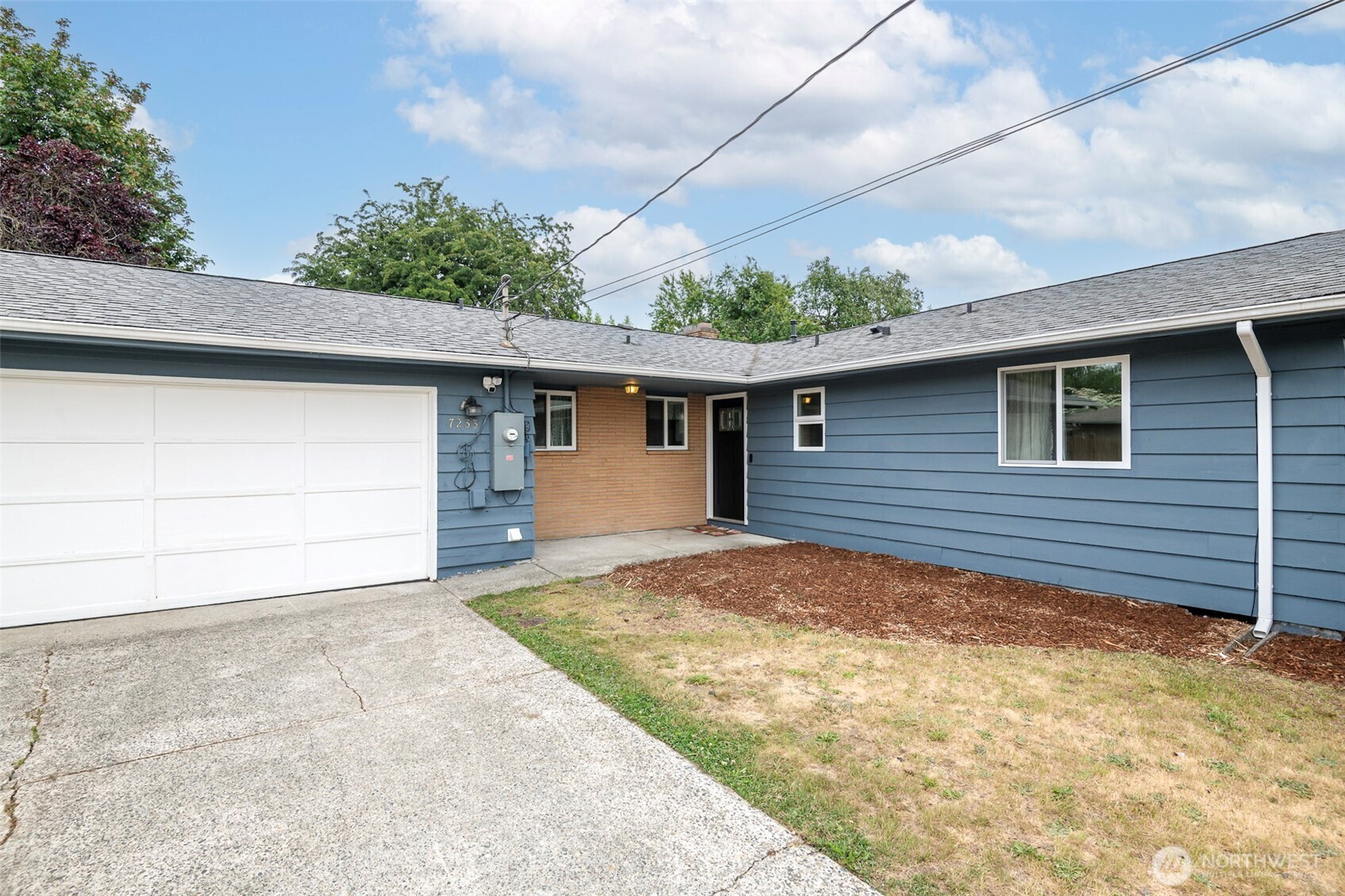 7233 S Sheridan Property Photo 5