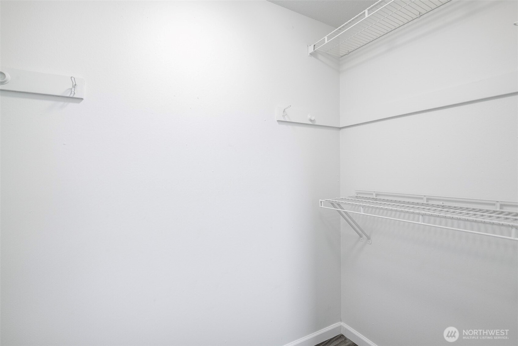 7233 S Sheridan Property Photo 15