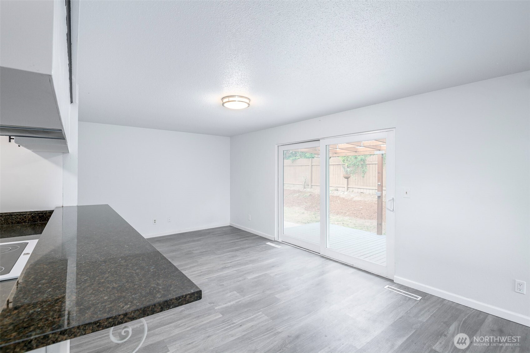7233 S Sheridan Property Photo 23