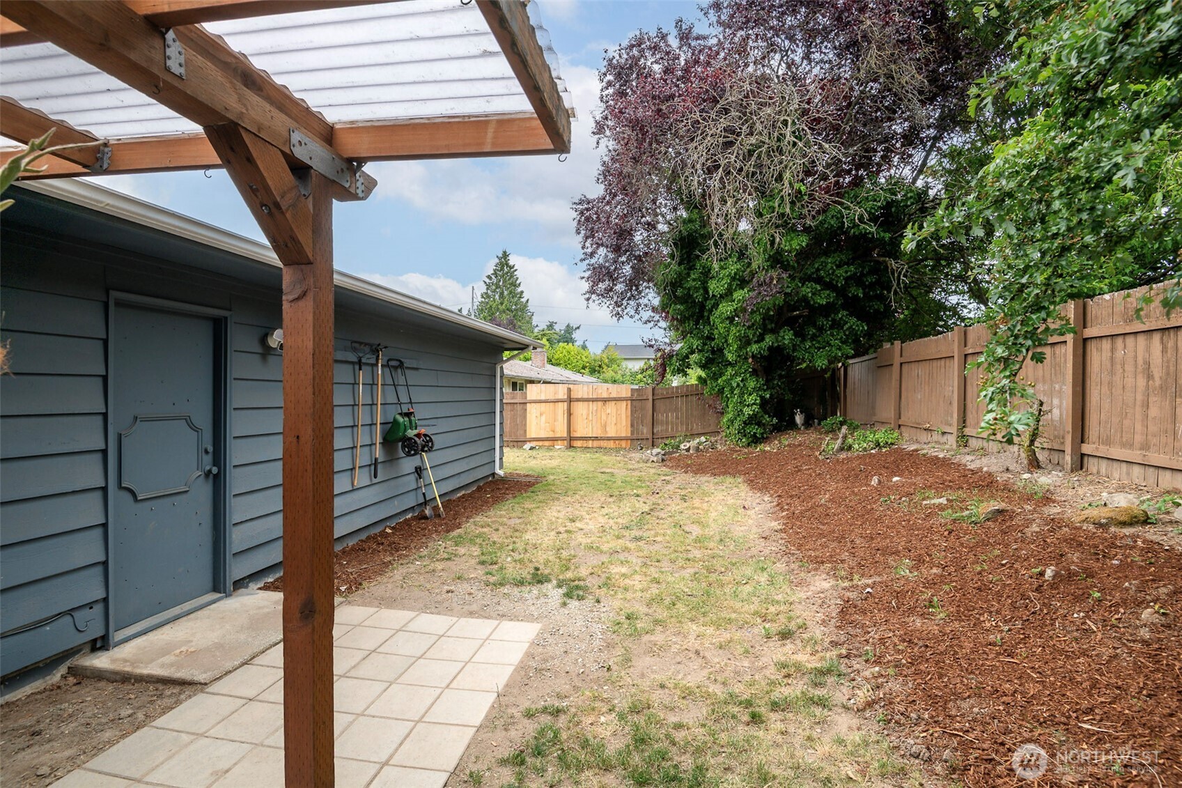 7233 S Sheridan Property Photo 29