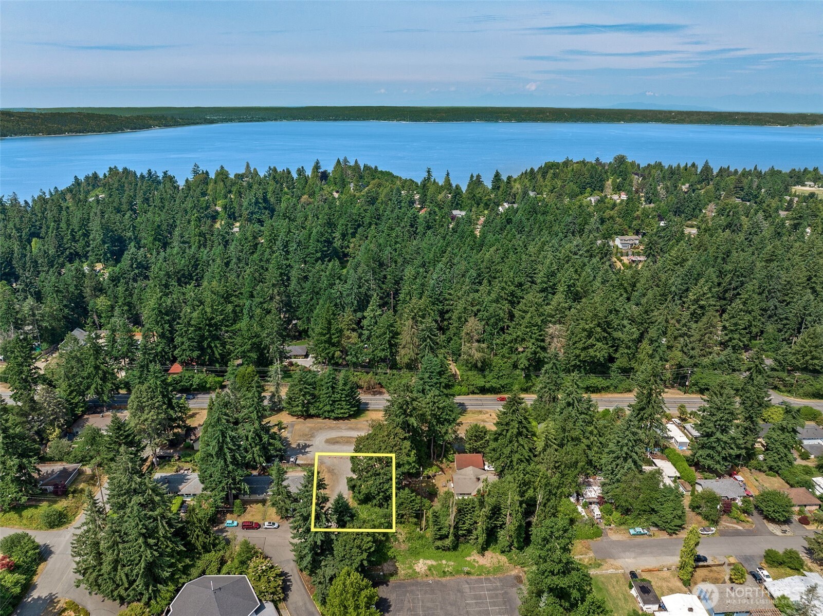 206 1st Place Property Photo 8