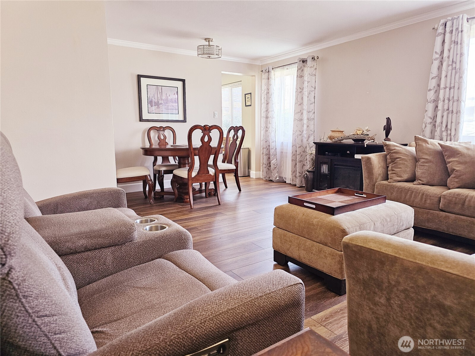 901 N Forest Street 109 Property Photo 6