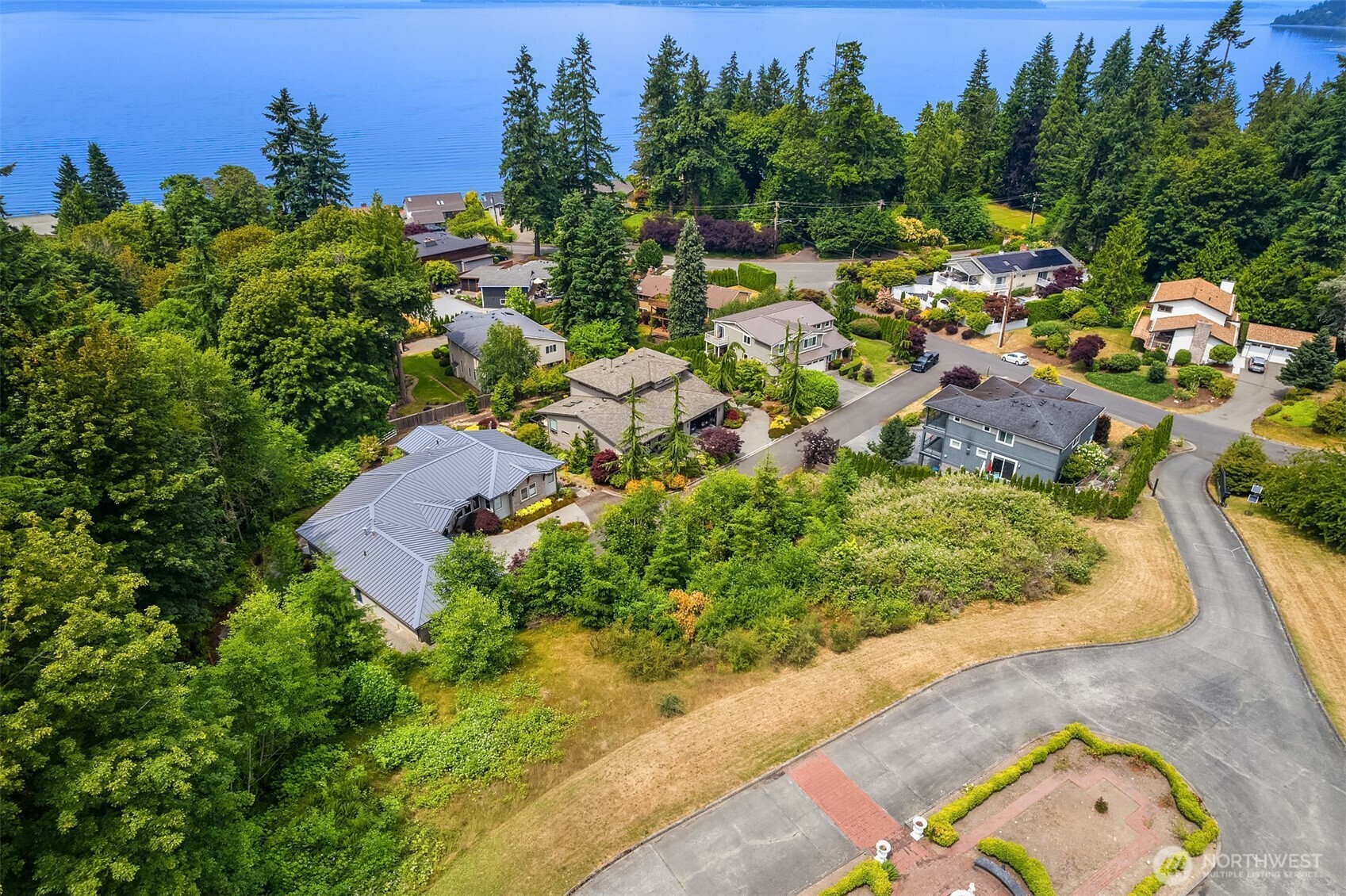 8036 Cyrus Place Property Photo 4