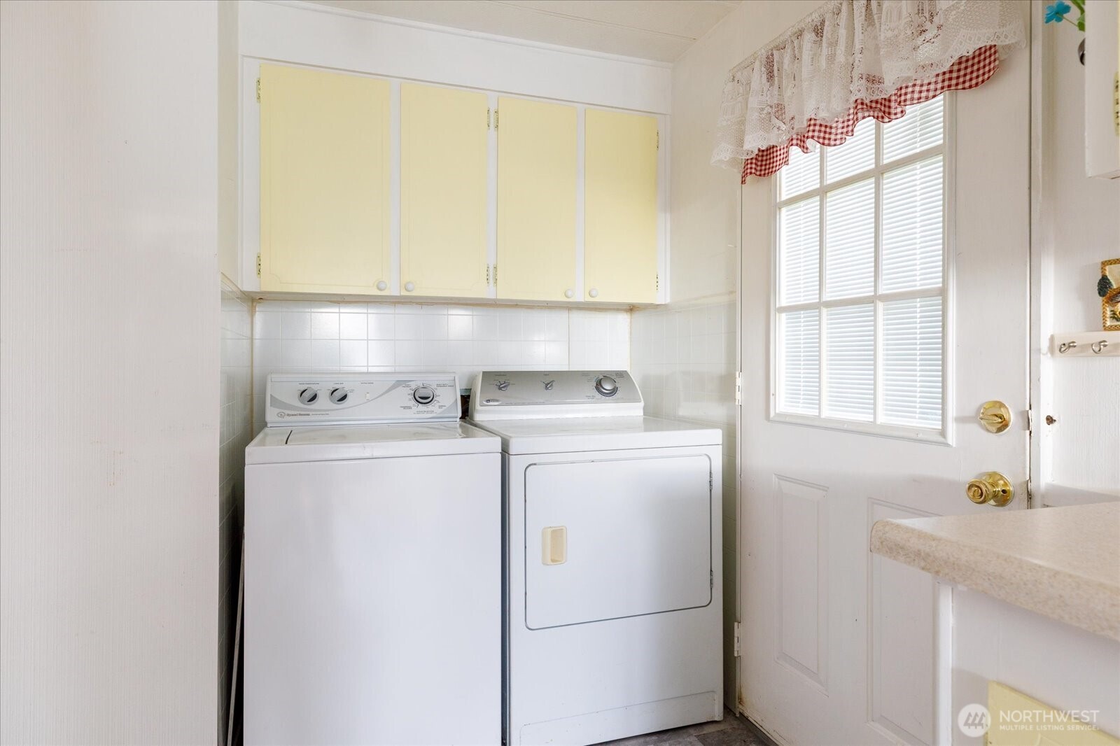 701 S Main Street 1 Property Photo 15