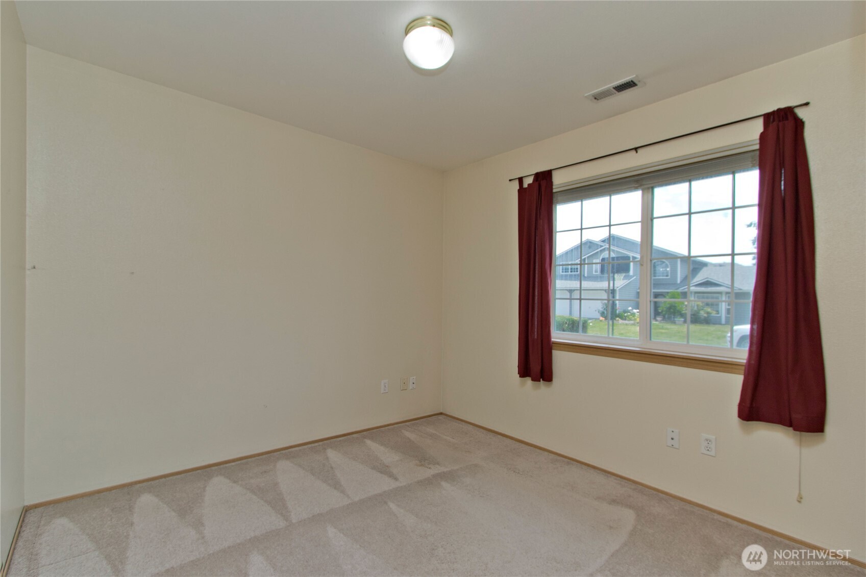 9927 140th St Ct E Property Photo 15