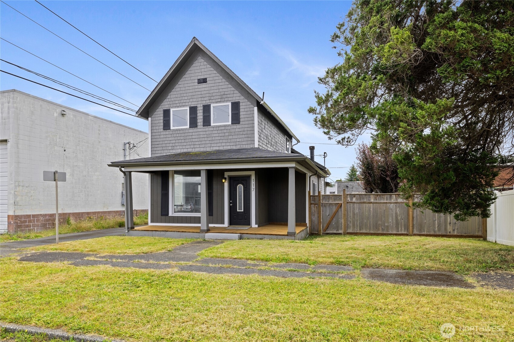 117 G Street Property Photo 1